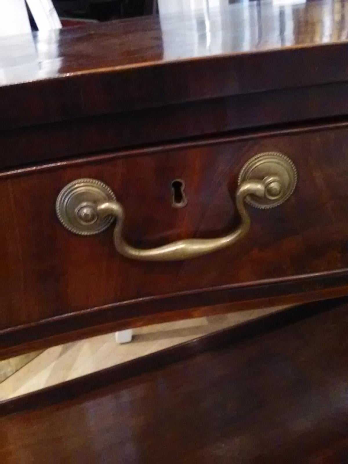 19th Century English Georgian Style Mahogany Server with Two Drawers For Sale 3