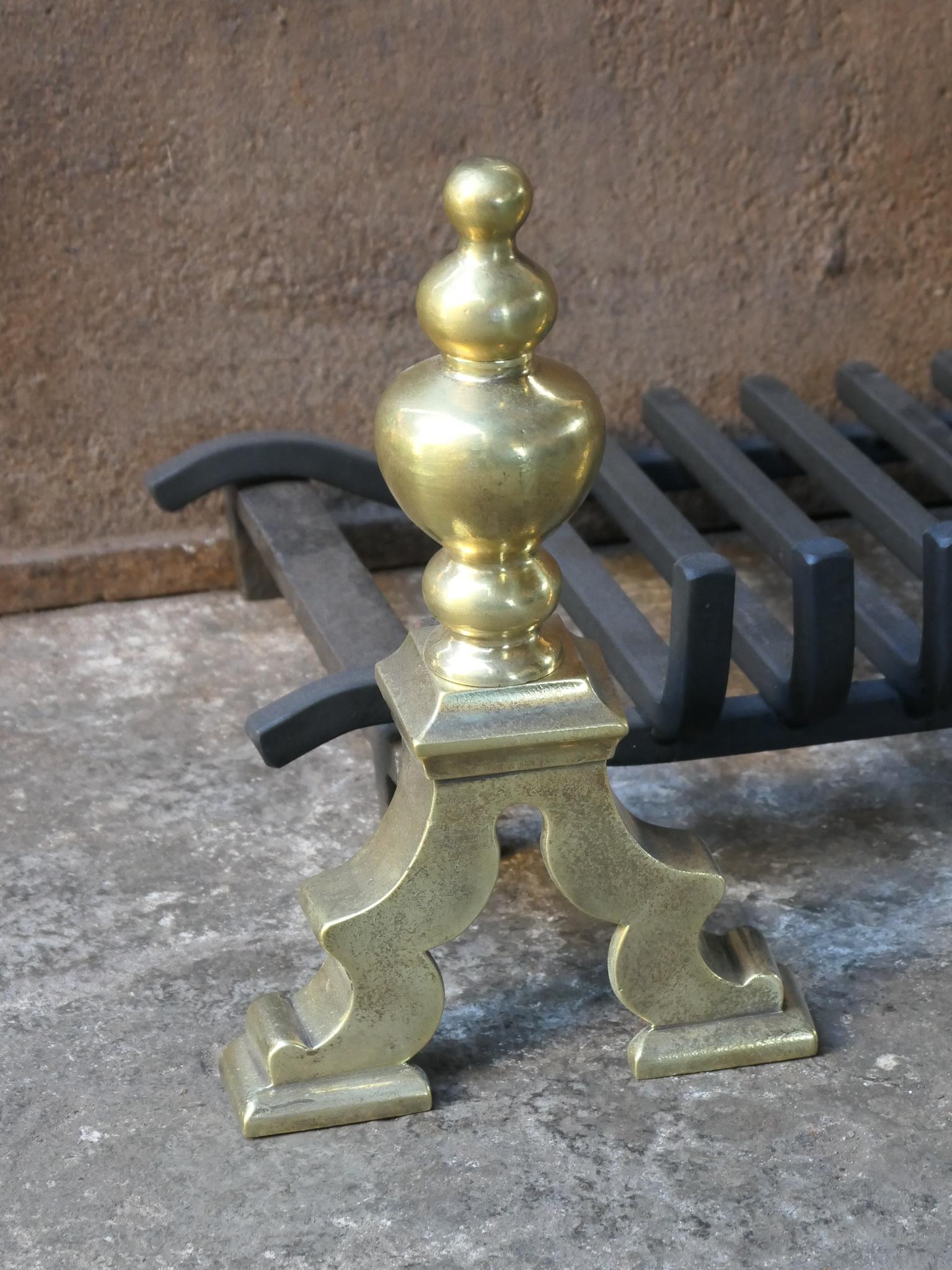 Brass 19th-20th Century English Victorian Fireplace Grate or Fire Basket For Sale