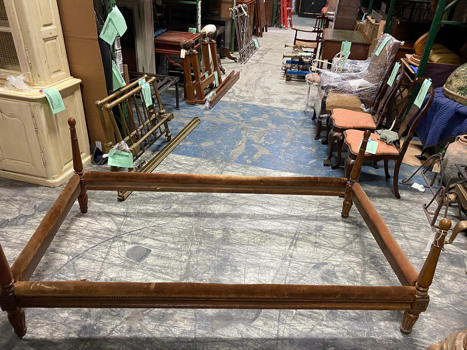19th-20th Century French Louis XVI Daybed / Bed with Brown Velvet In Good Condition For Sale In Atlanta, GA
