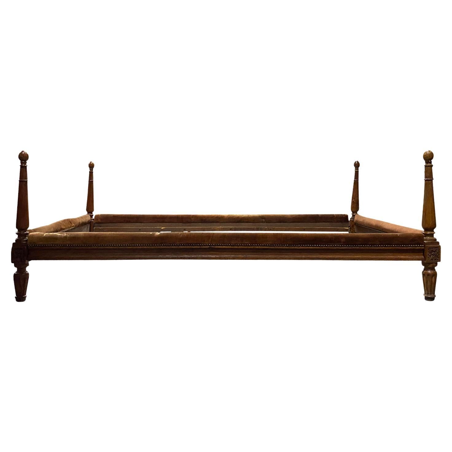 19th-20th Century French Louis XVI Daybed / Bed with Brown Velvet For Sale