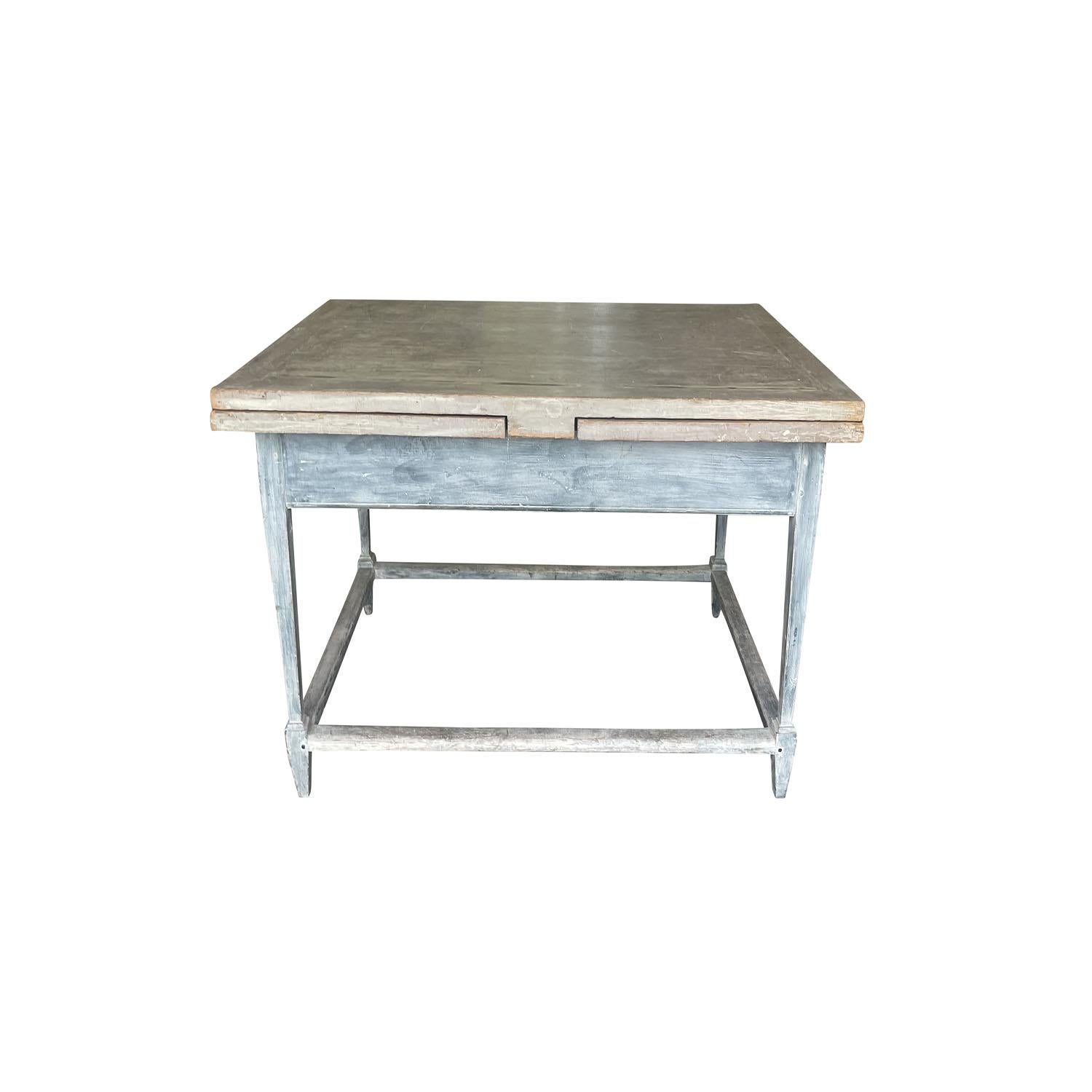 Chêne Table de cuisine ancienne en pin provençal français du 19ème - 20ème siècle en vente