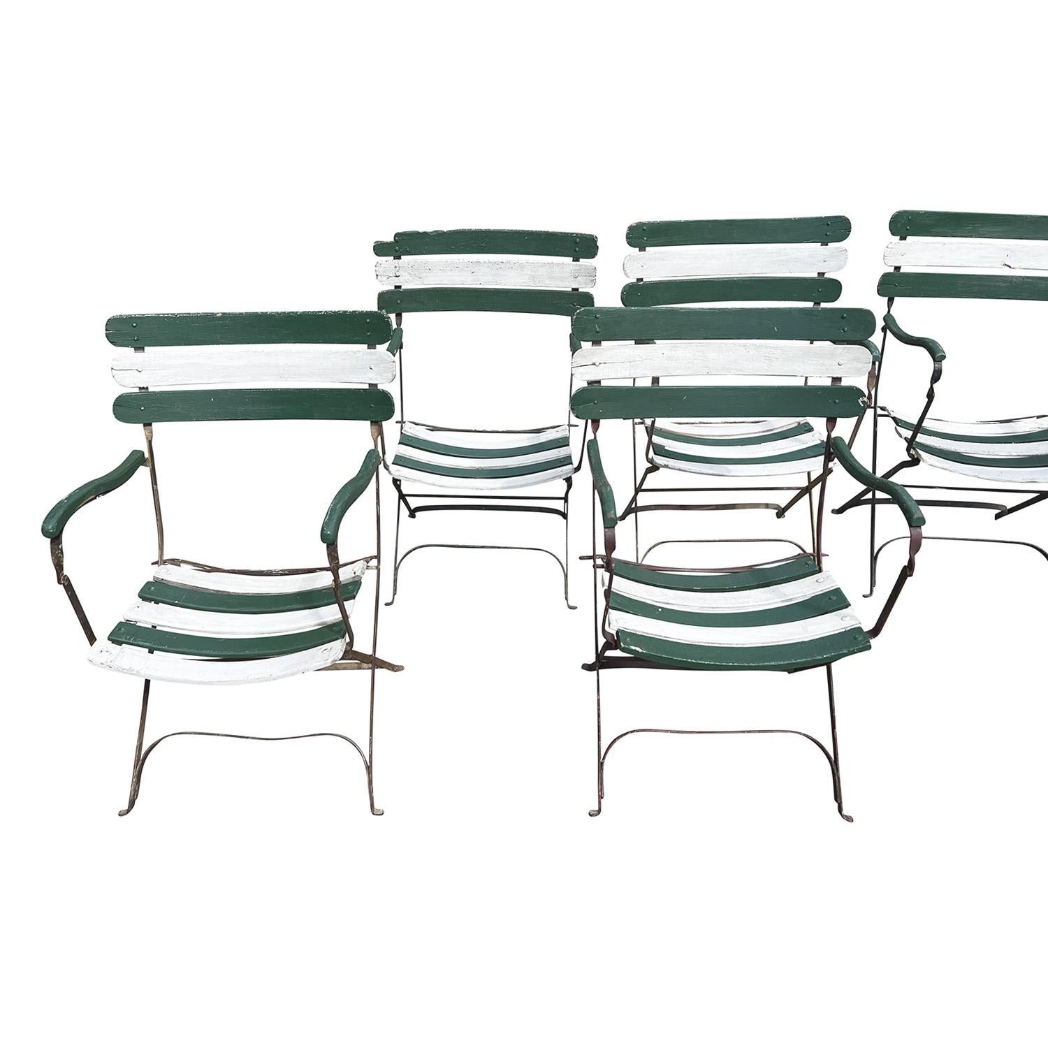 Französischer Satz von sechs antiken schmiedeeisernen Gartenstühlen aus dem 19. bis 20. Jahrhundert (Metall) im Angebot