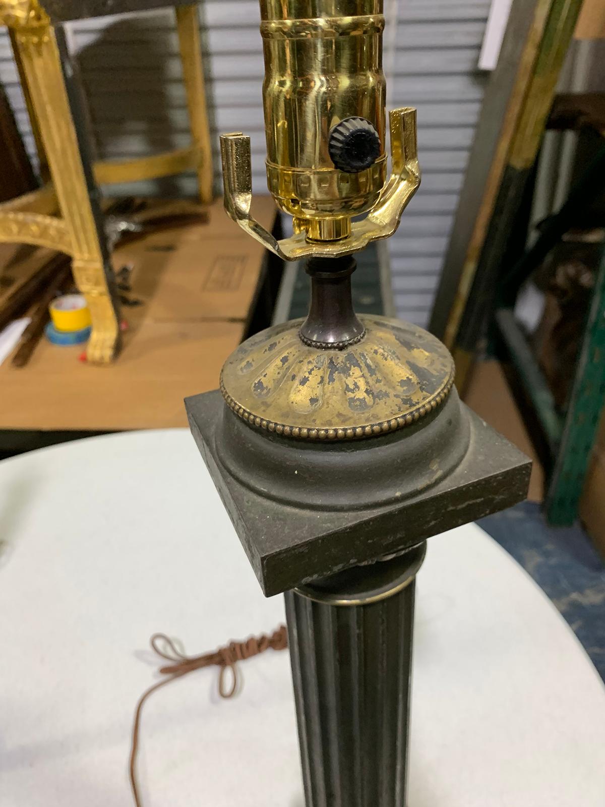 19th-20th Century French Tole and Gilt Carcel Column Lamp For Sale 2