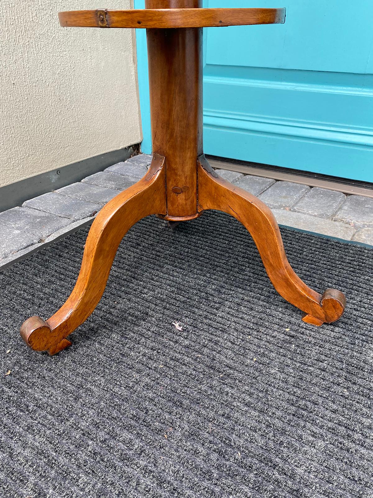 19th-20th Century French Walnut Round Side Tripod Table For Sale 2