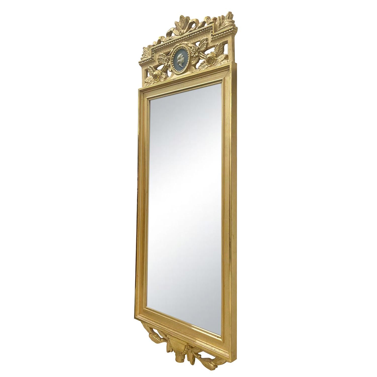 Hand-Carved 19th - 20th Century Gold Swedish Gustavian Gilded Pinewood Wall Glass Mirror For Sale