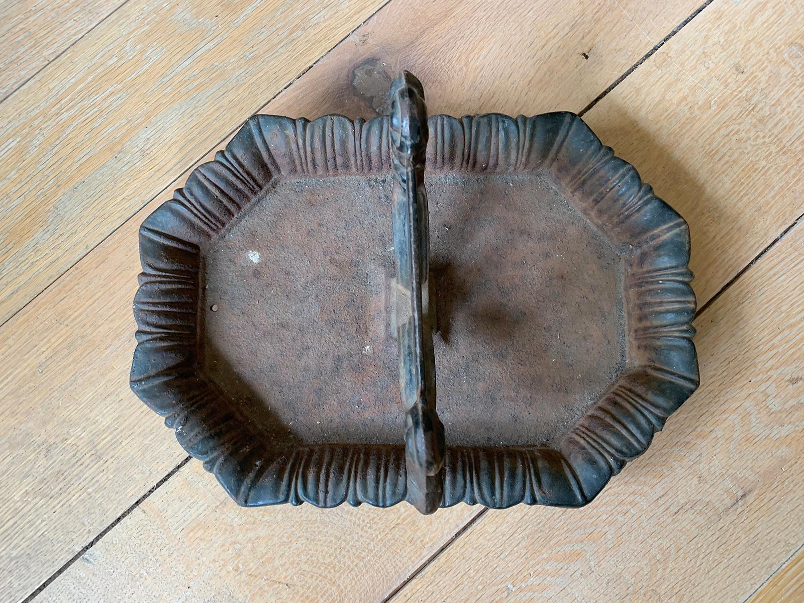 19th-20th Century Iron Boot Scrape In Good Condition For Sale In Atlanta, GA