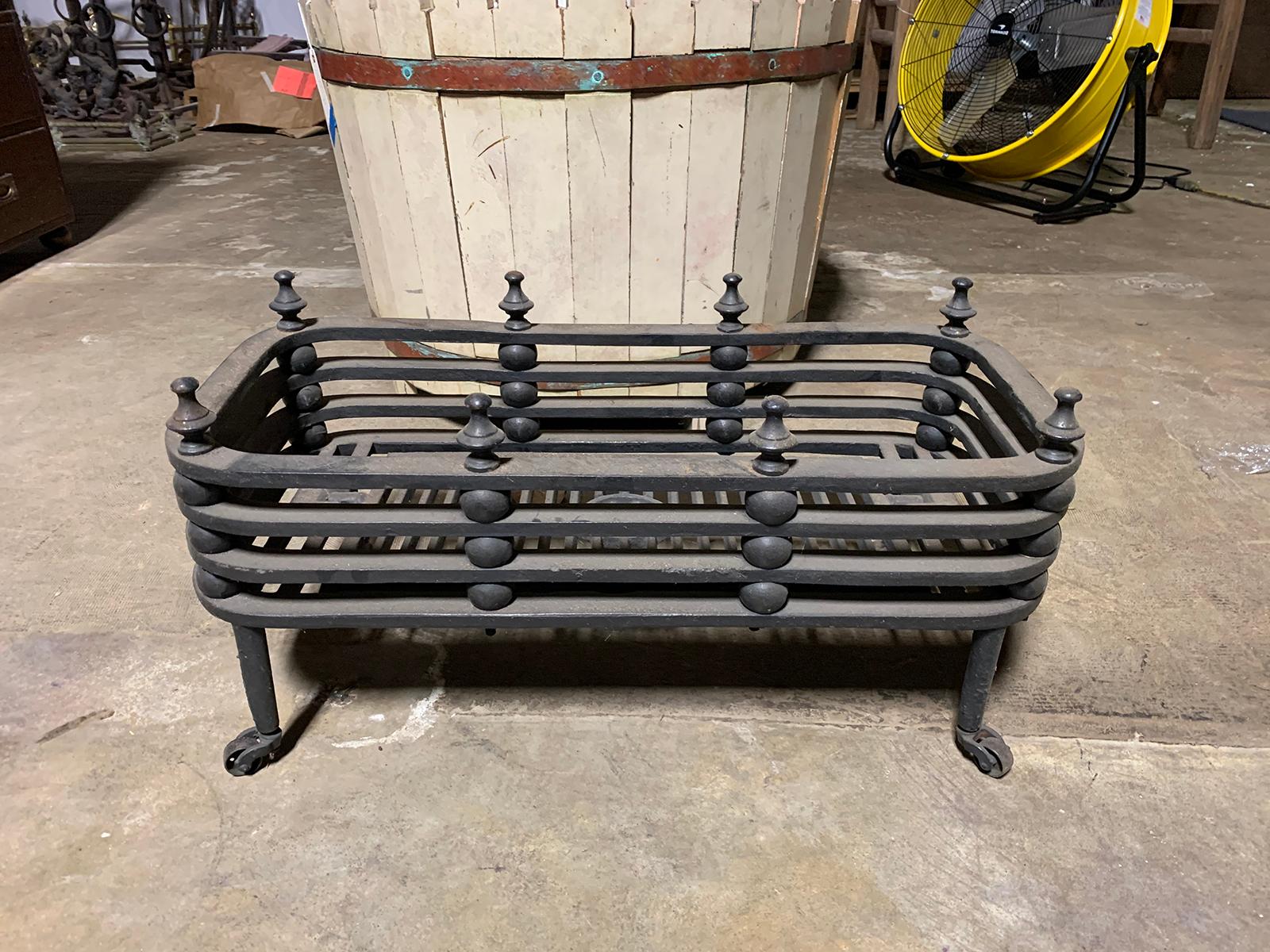 19th-20th Century Iron Fireplace Grate In Good Condition For Sale In Atlanta, GA