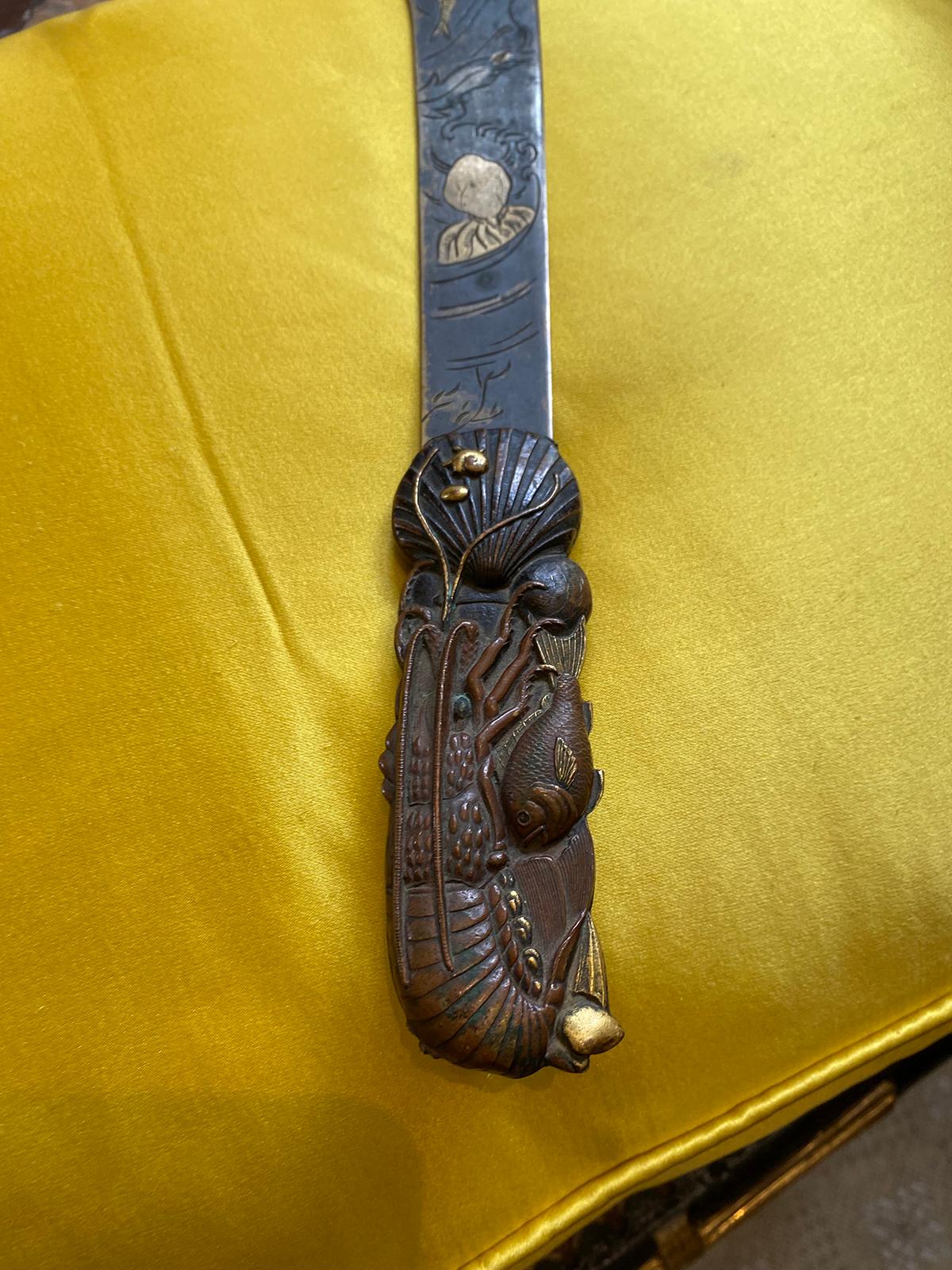 19th-20th Century Japanese Bronze Ceremonial Dagger Knife, Shell & Fish Motif For Sale 5
