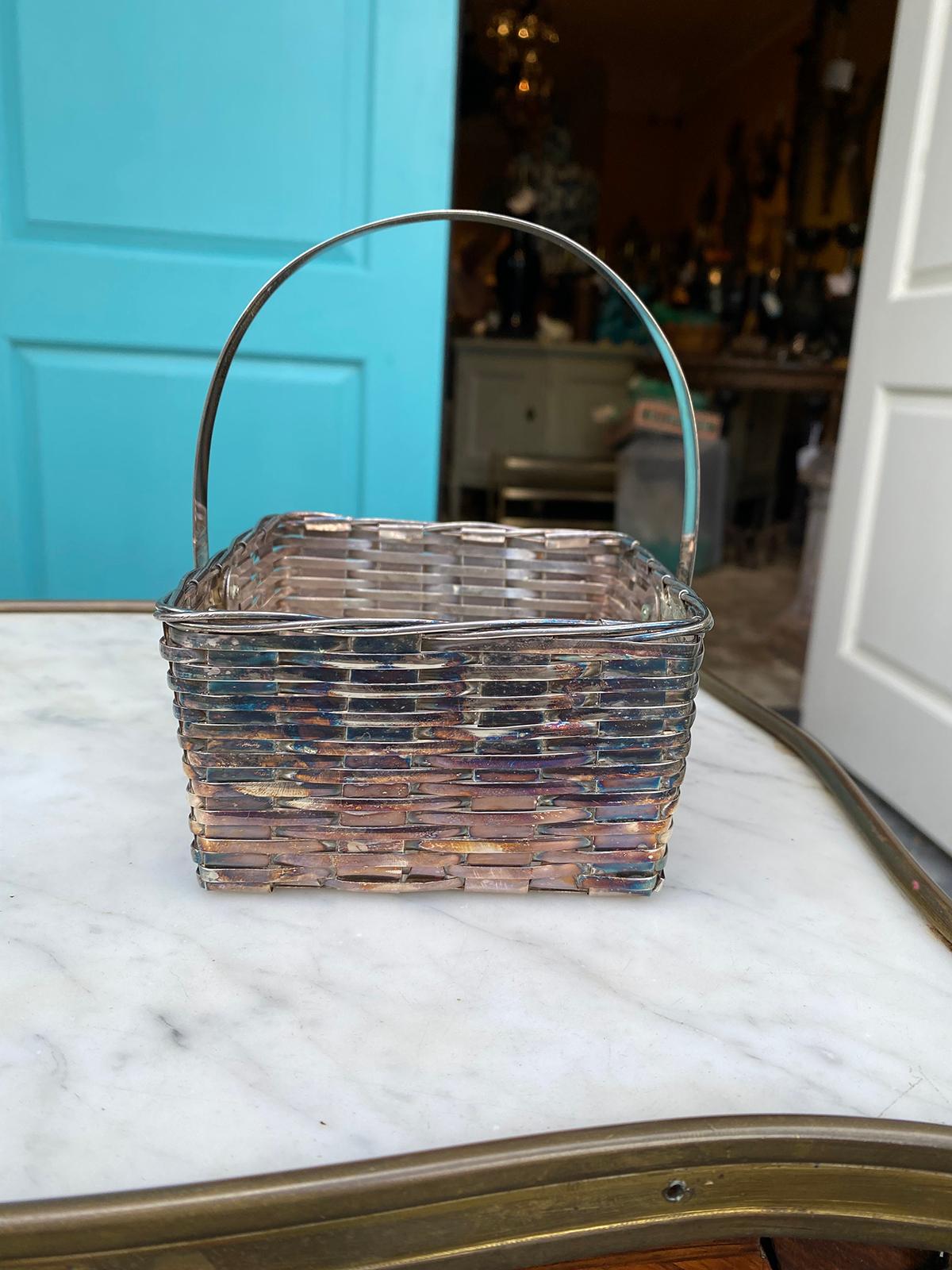 19th-20th Century Large F.B. Rogers Silver Plate Woven Basket, Marked In Good Condition For Sale In Atlanta, GA