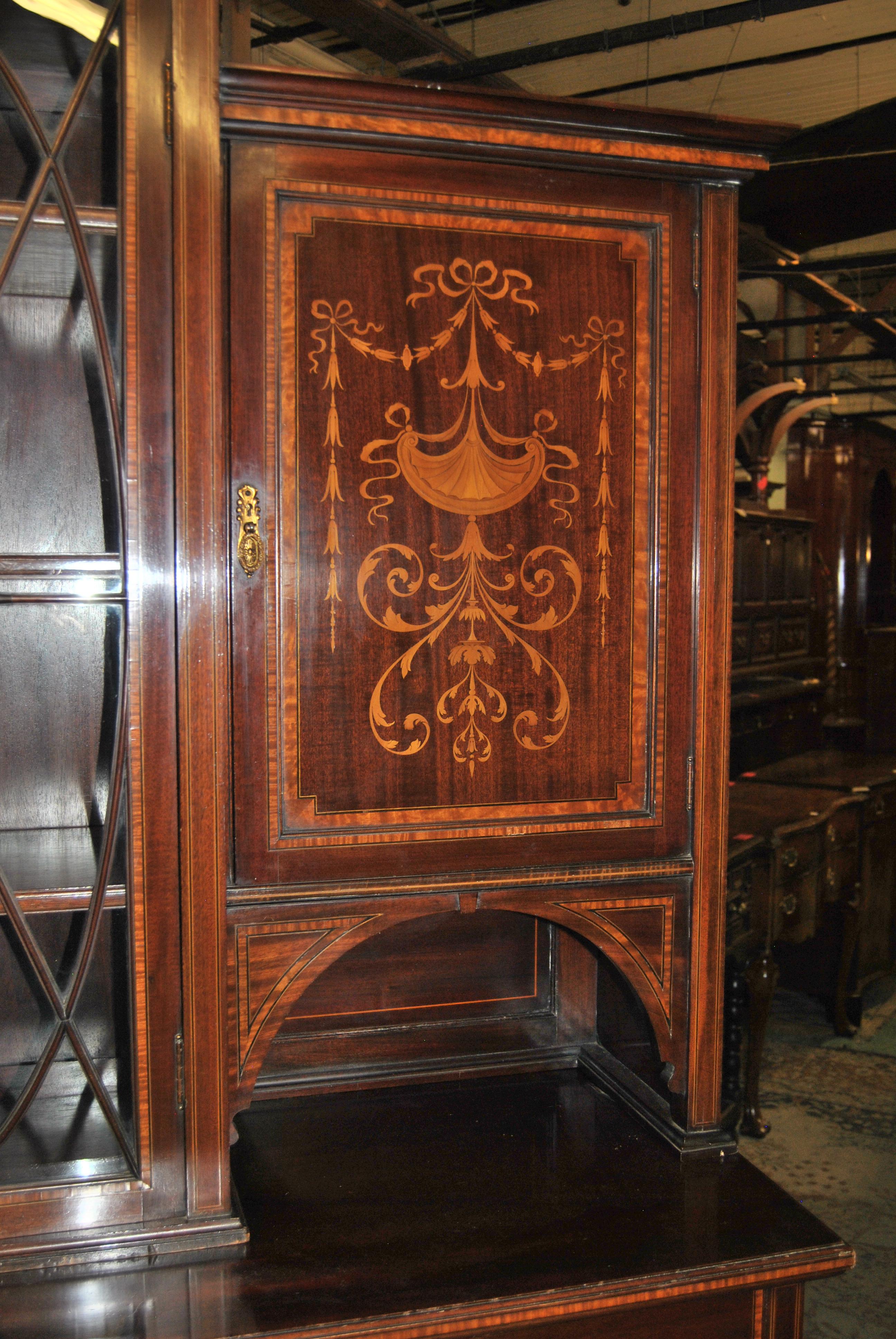 Sheraton 19th / 20th Century Mahogany Bookcase