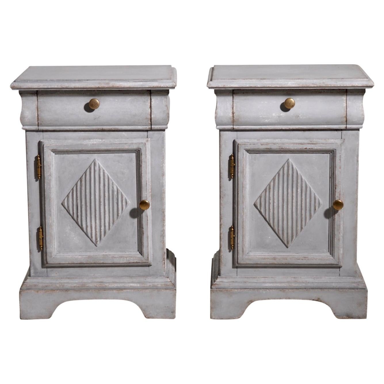 19th - 20th Century Swedish Gustavian Pair of Pinewood Cabinets, Nightstands For Sale