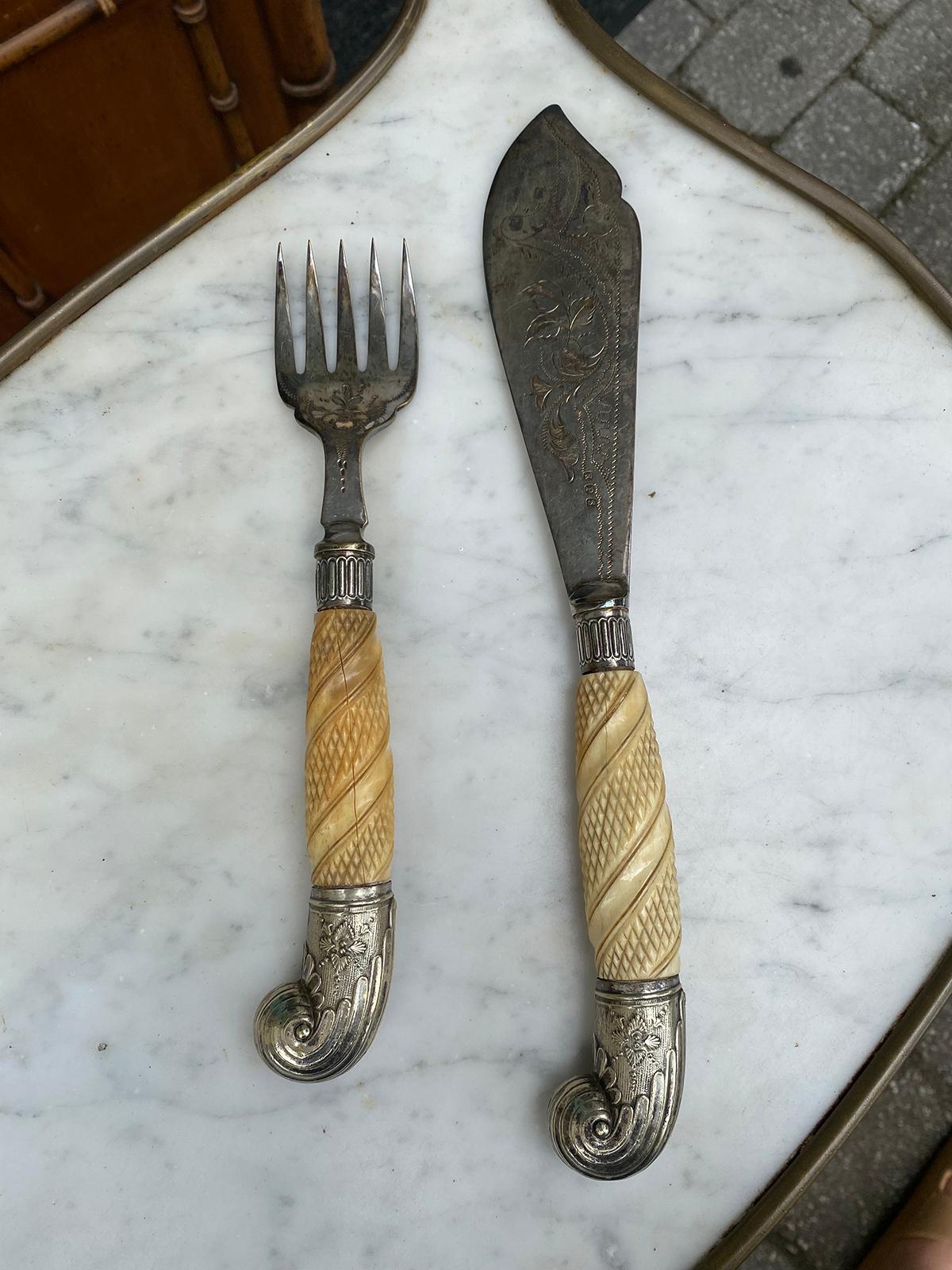 19th-20th Century Two Piece English Carving Set, Marked EPS In Good Condition For Sale In Atlanta, GA