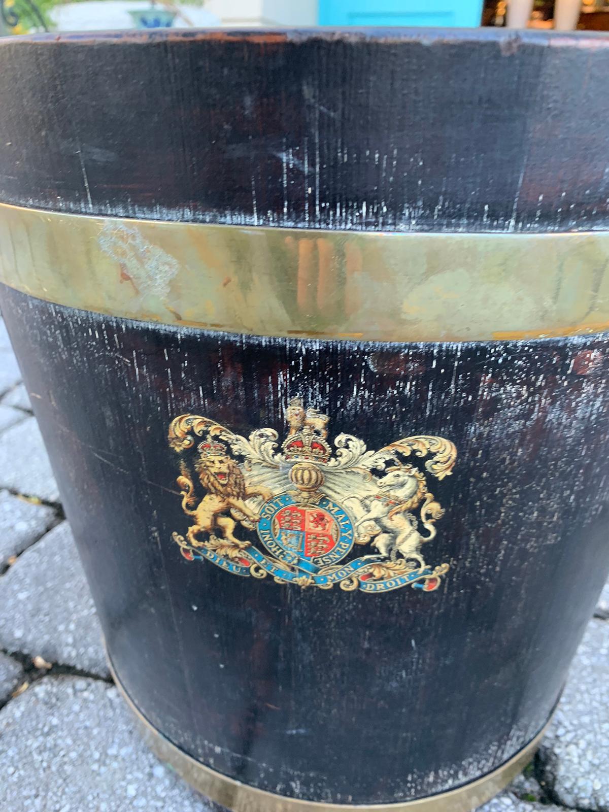 19th-20th Century Wooden Bucket with Rope Handle, Crest Detail In Good Condition In Atlanta, GA