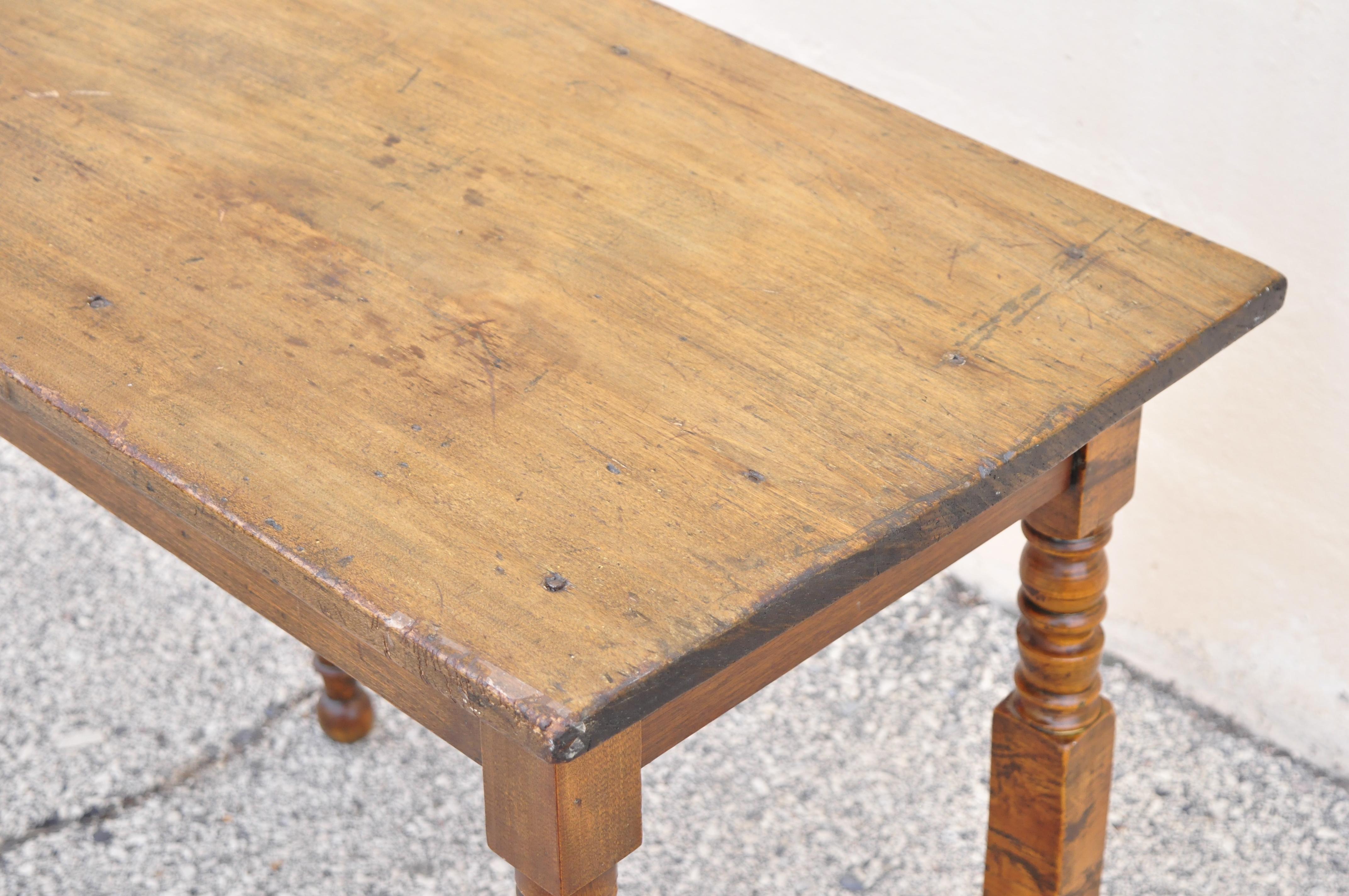 20th Century 19th American Colonial Walnut Maple Small Desk Side Table with Turn Carved Legs