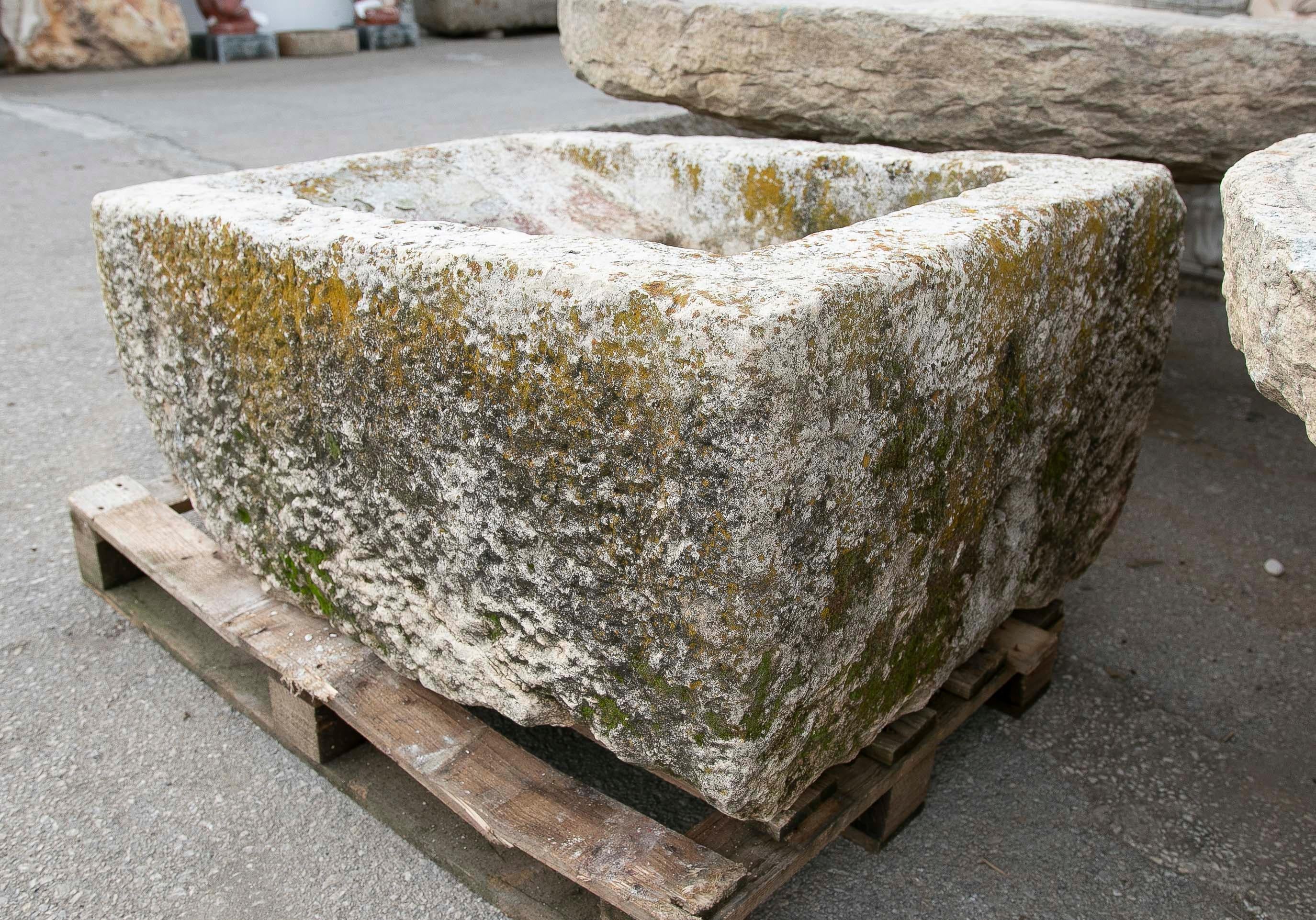 19th Antique Carved Stone Laundry Sink with Natural Patina For Sale 5