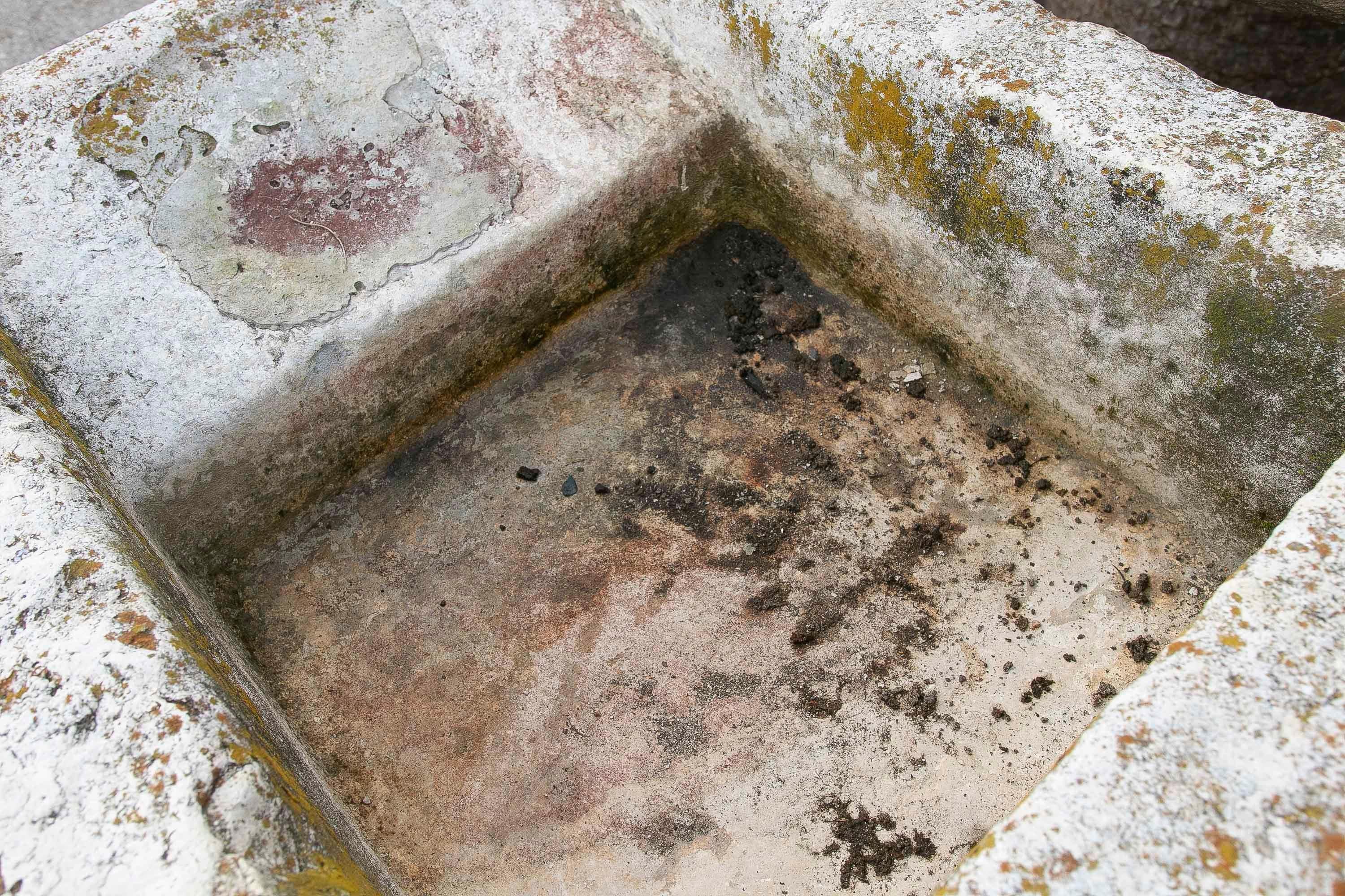 19th Antique Carved Stone Laundry Sink with Natural Patina For Sale 8