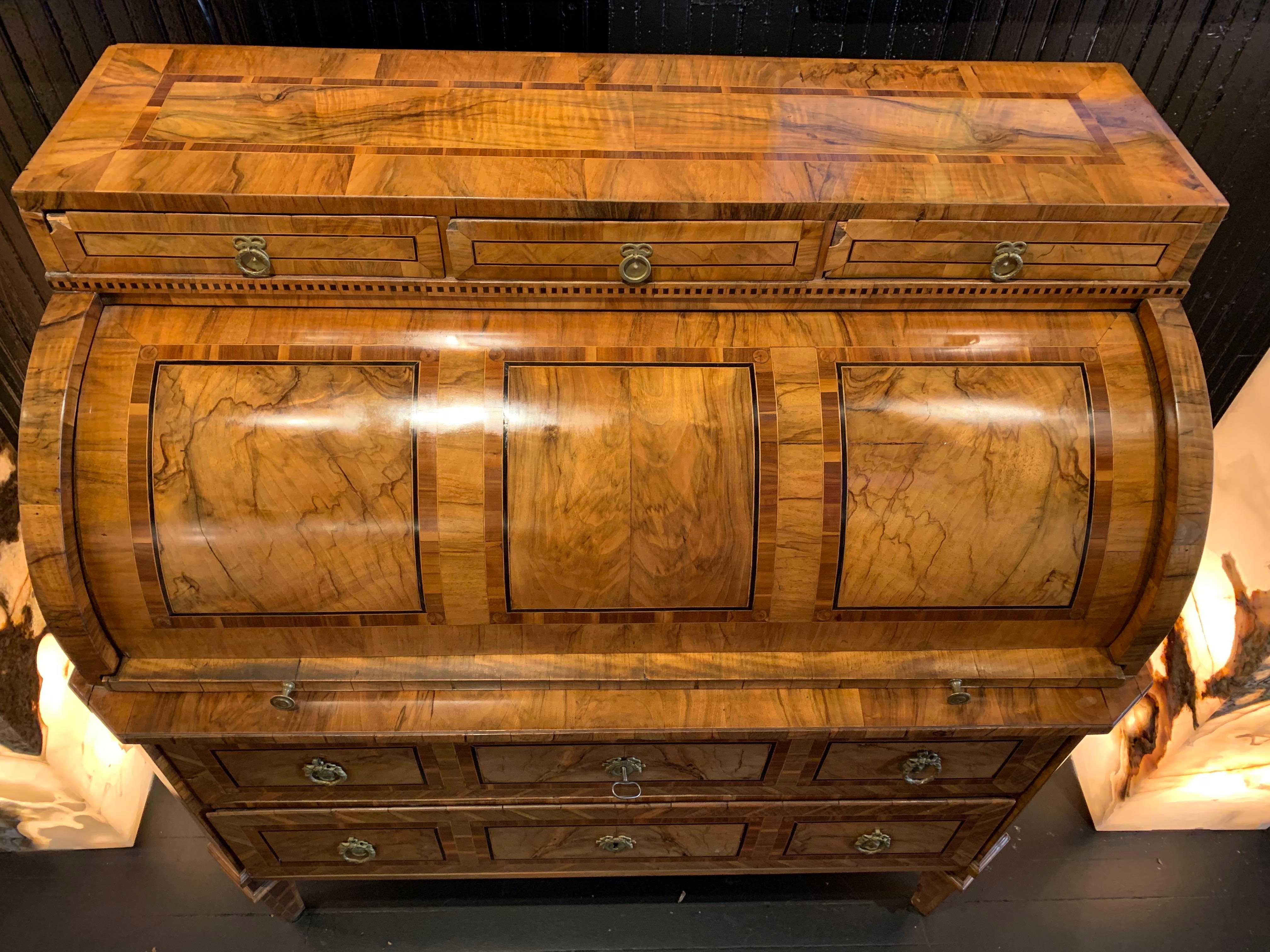 French 19th Antique Cylinder Desk in Louis XVI Style Marquetry For Sale
