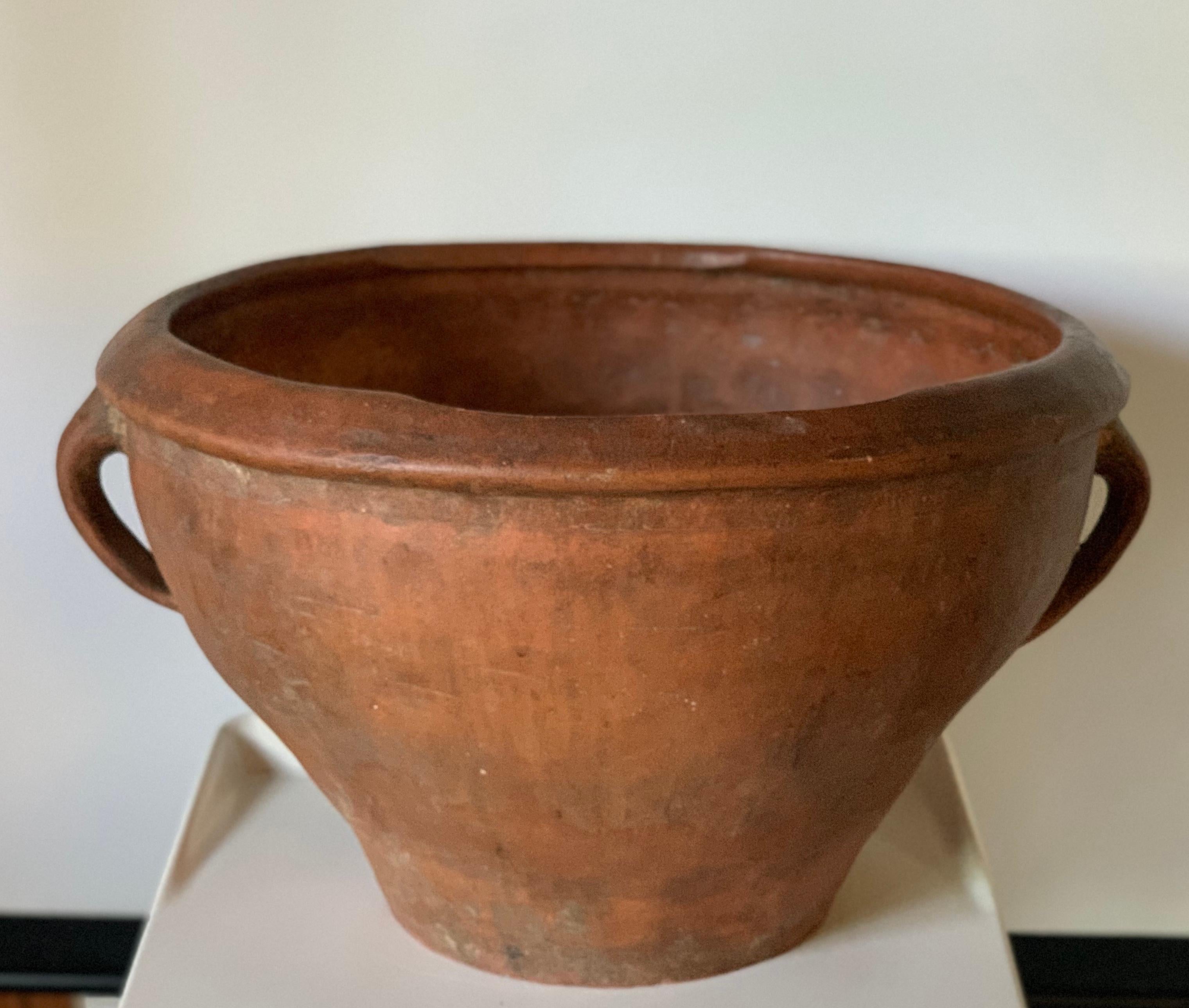 19th Antique Large Scale Terracotta Pot, Spain For Sale 4