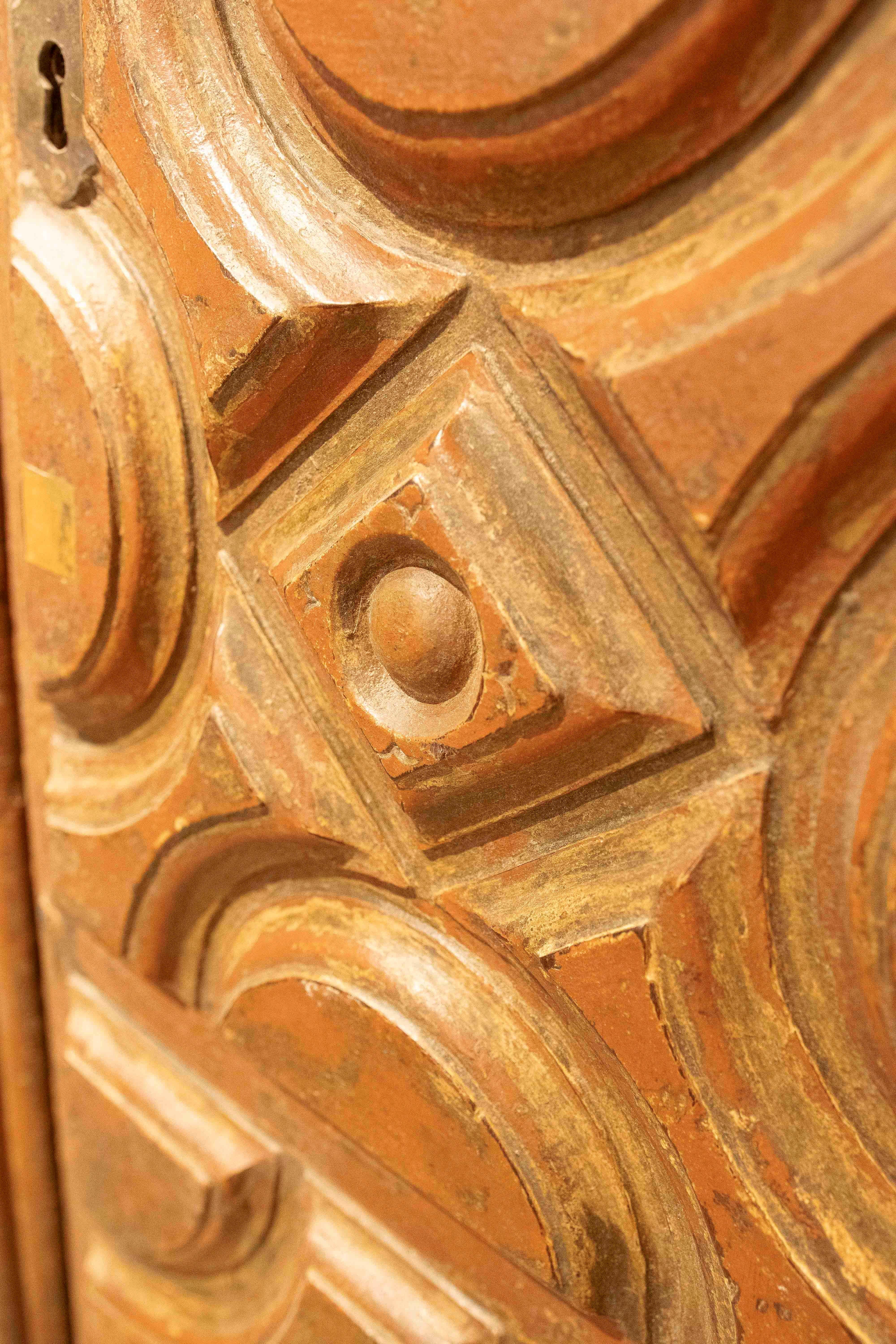 18th Antique Wooden Door Carved with Floral Motifs and Curvilinear Geometry For Sale 11