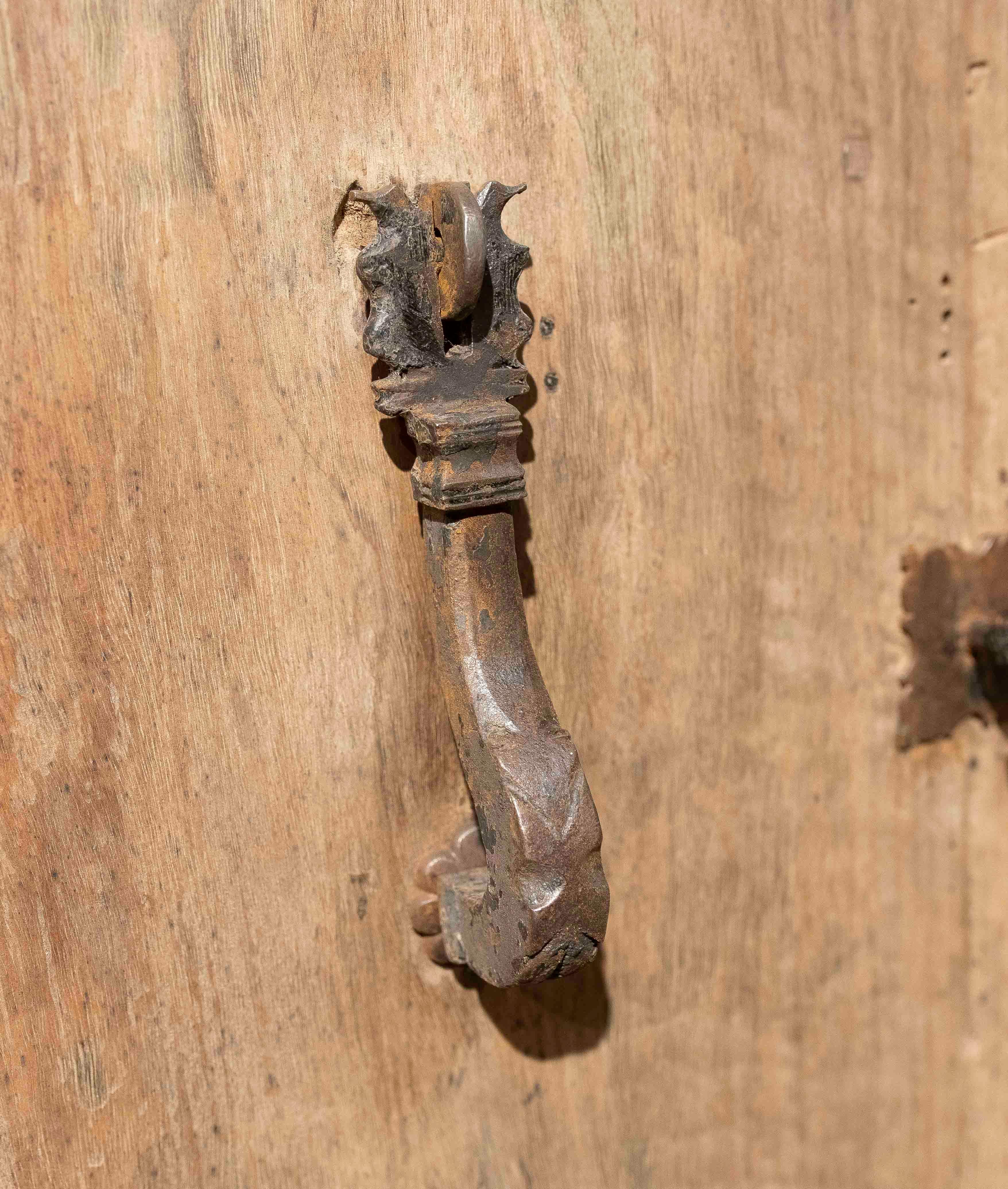19th Antique Wooden Entrance Door with Wrought Iron Grille and Bronze Knockers For Sale 2