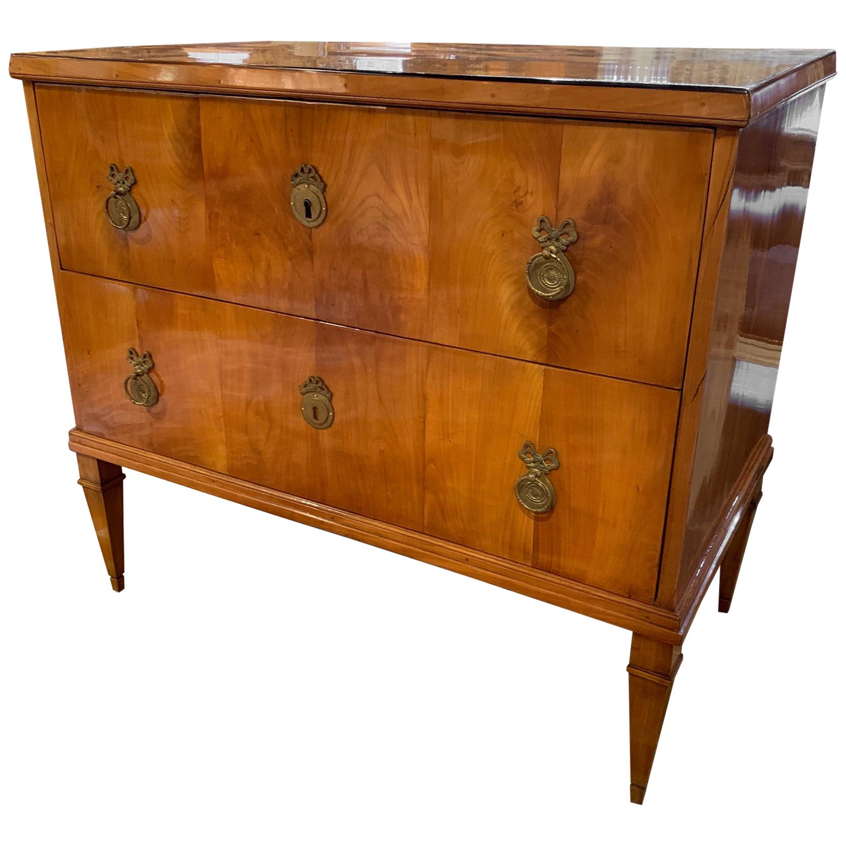 19th Austrian Biedermeier Walnut Commode