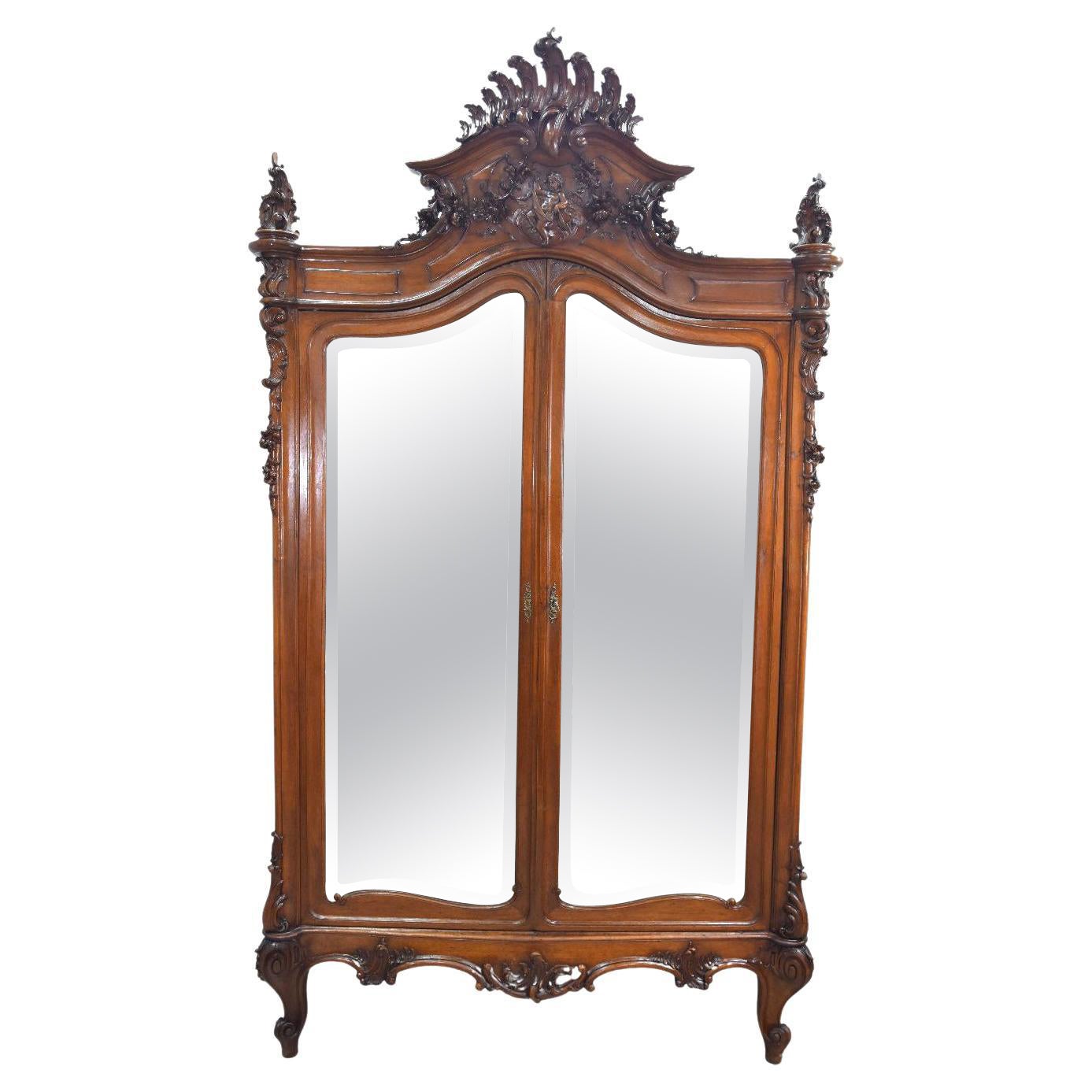 Miroir de rangement baroque Louis XV du 19ème siècle de style rococo en noyer avec putti