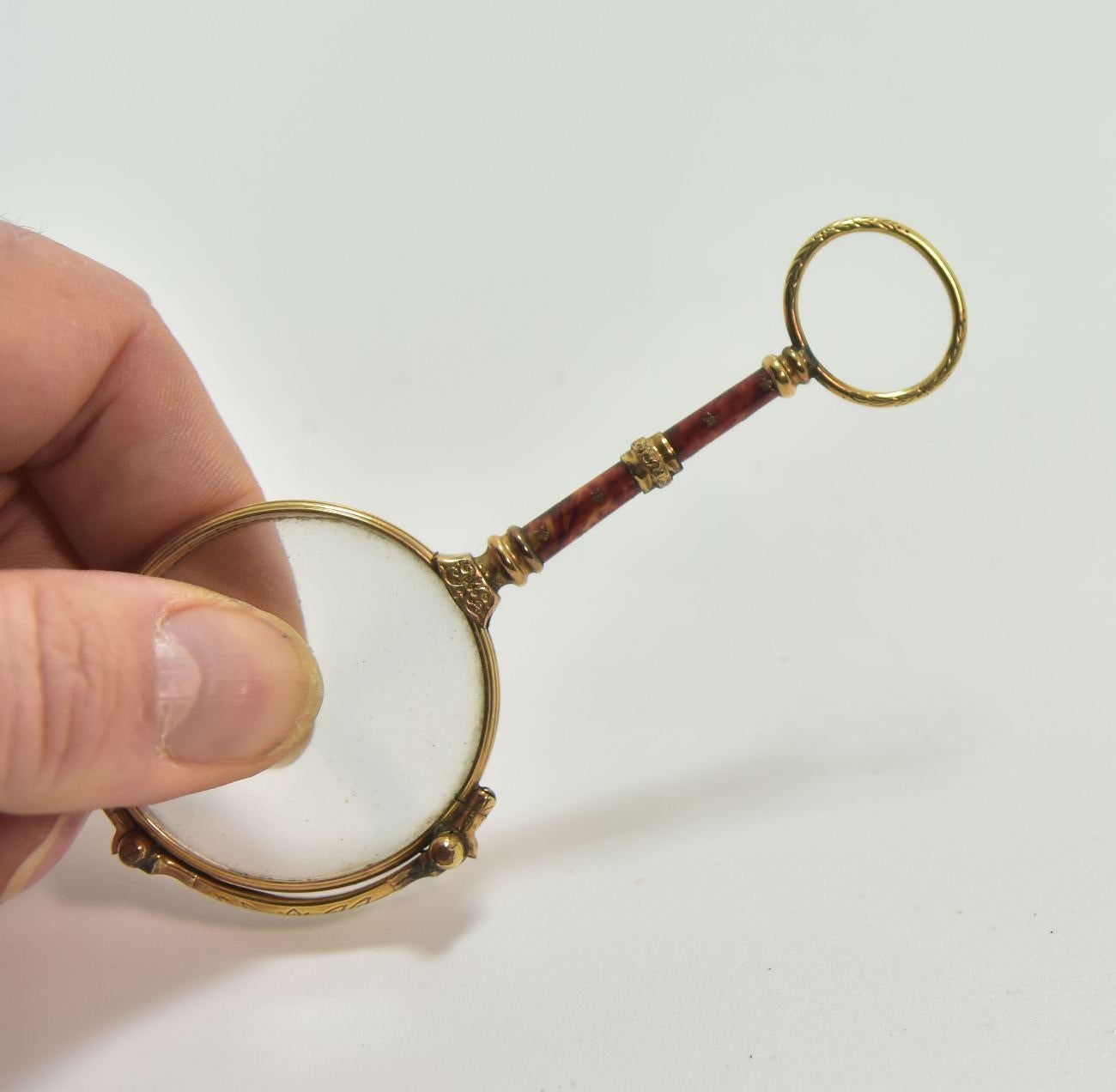 French 19th Century Binocle or Face to Hand in Gold and Enamel For Sale