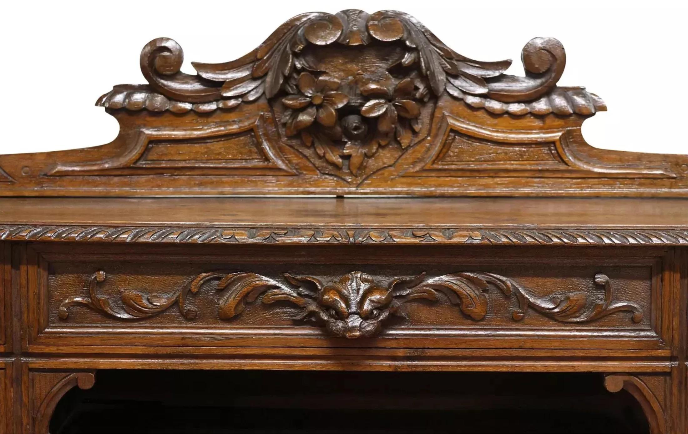 Français Bureau ancien du 19ème siècle, style Henri II français, sculpté en chêne, années 1800 en vente