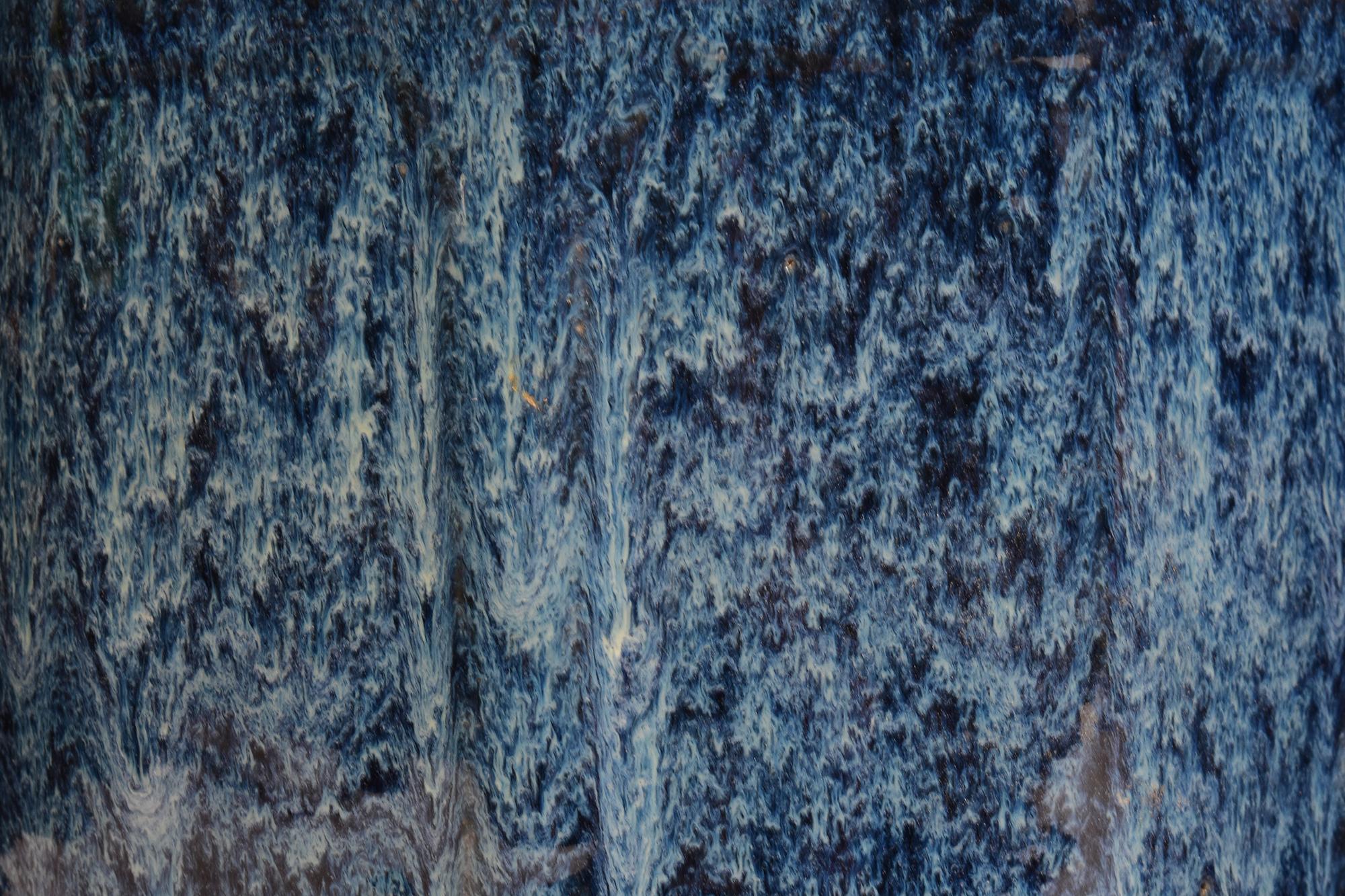 S. XIX, Pareja de antiguas ollas japonesas de cerámica esmaltada azul Shigaraki 