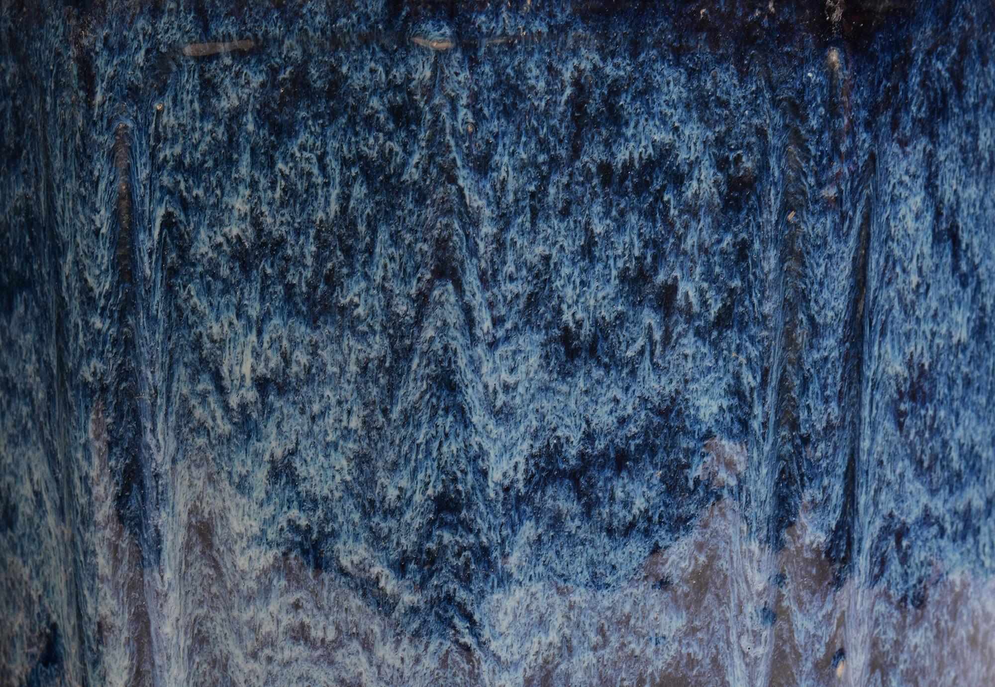 S. XIX, Pareja de antiguas ollas japonesas de cerámica esmaltada azul Shigaraki 