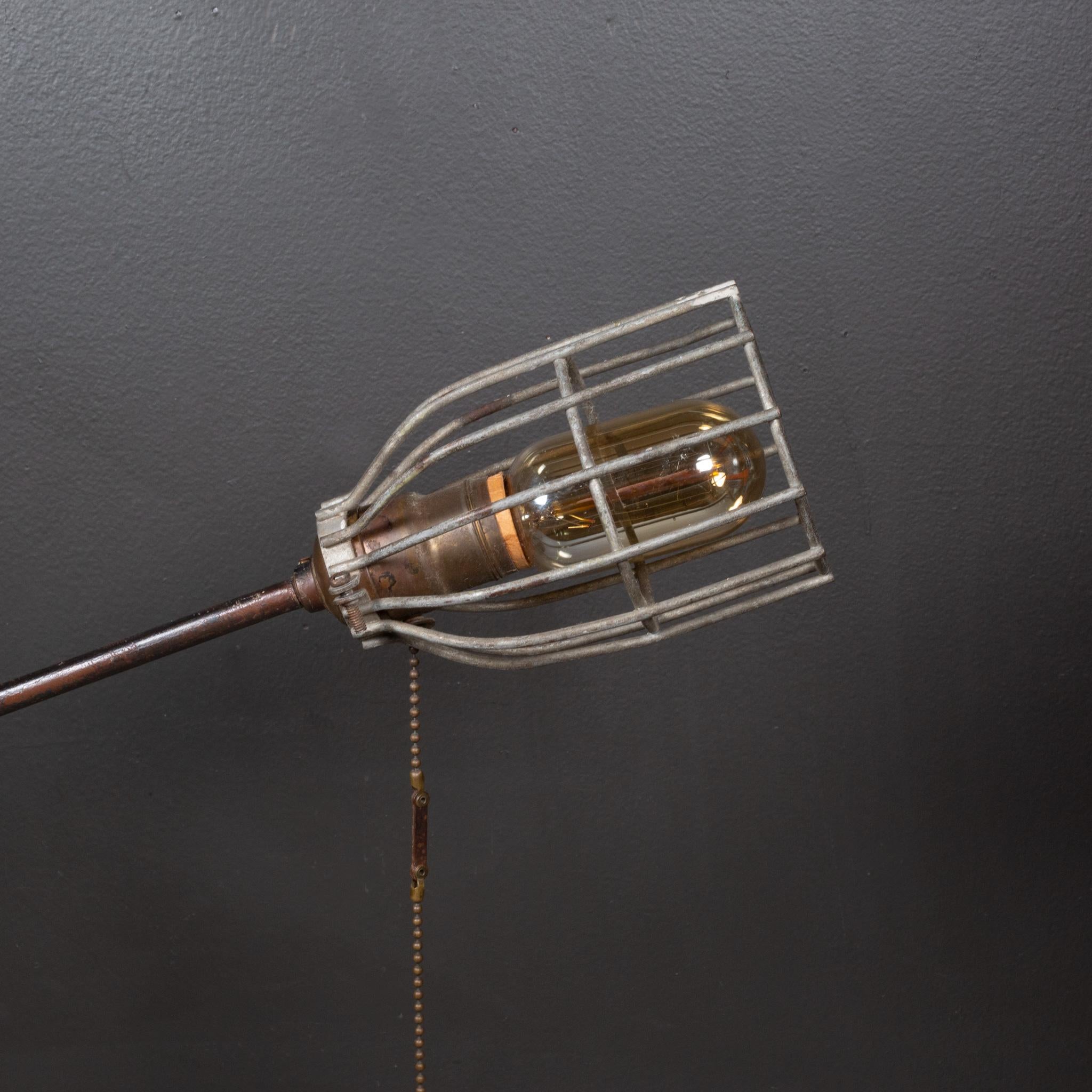 Verstellbare Tischlampe aus Gusseisen mit Käfig aus dem 19.  (KOSTENLOSER VERSAND) (Spätes 19. Jahrhundert) im Angebot
