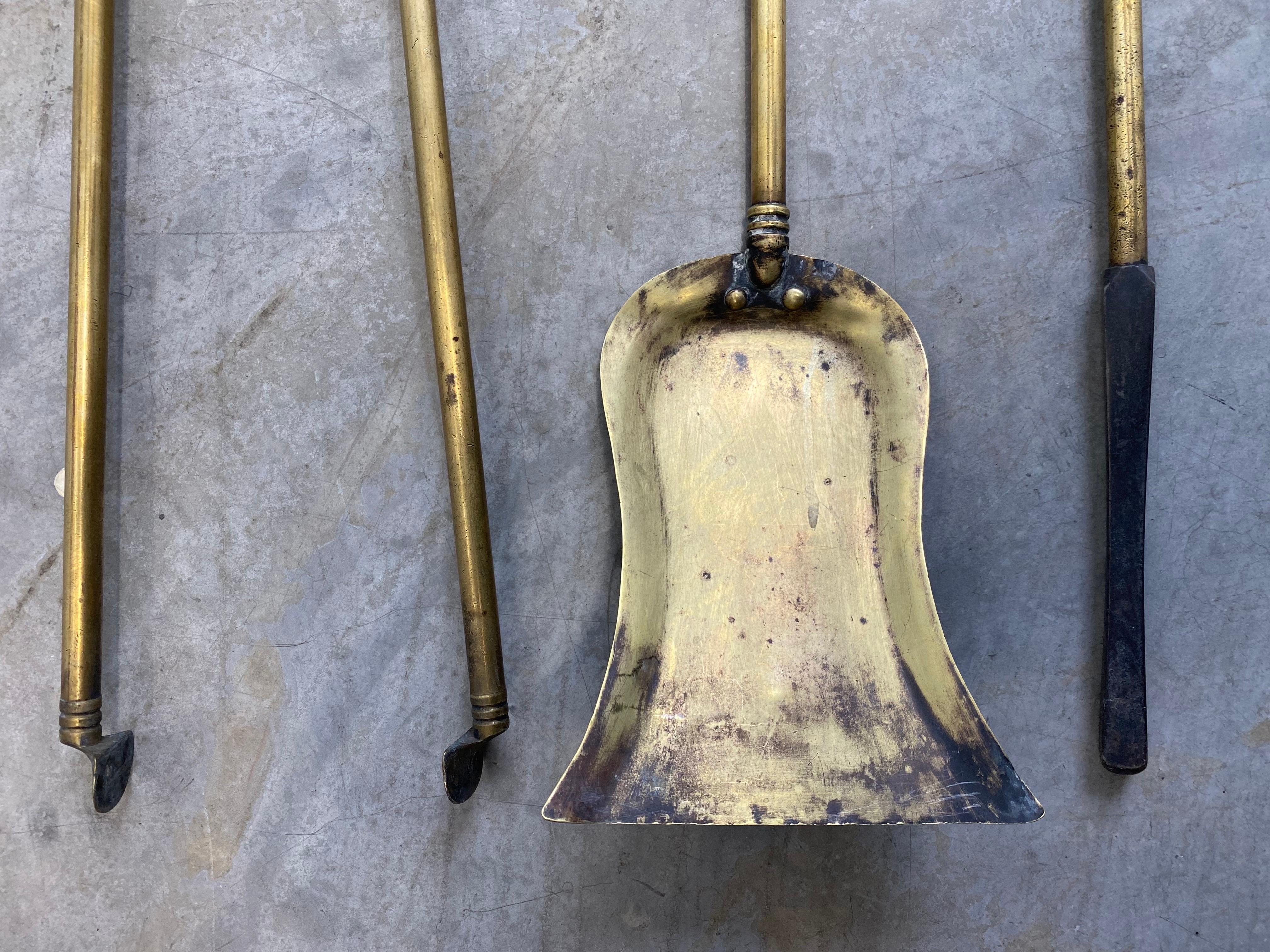 19th c. Aesthetic Movement Brass Fireplace Tools with Kensington Tile in Stand For Sale 10