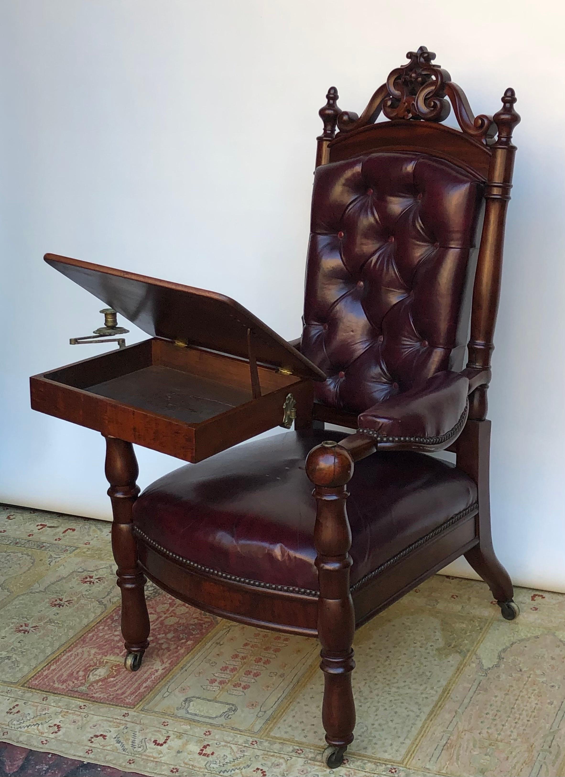 19th Century American Mahogany Reading / Library Chair In Good Condition In Charleston, SC