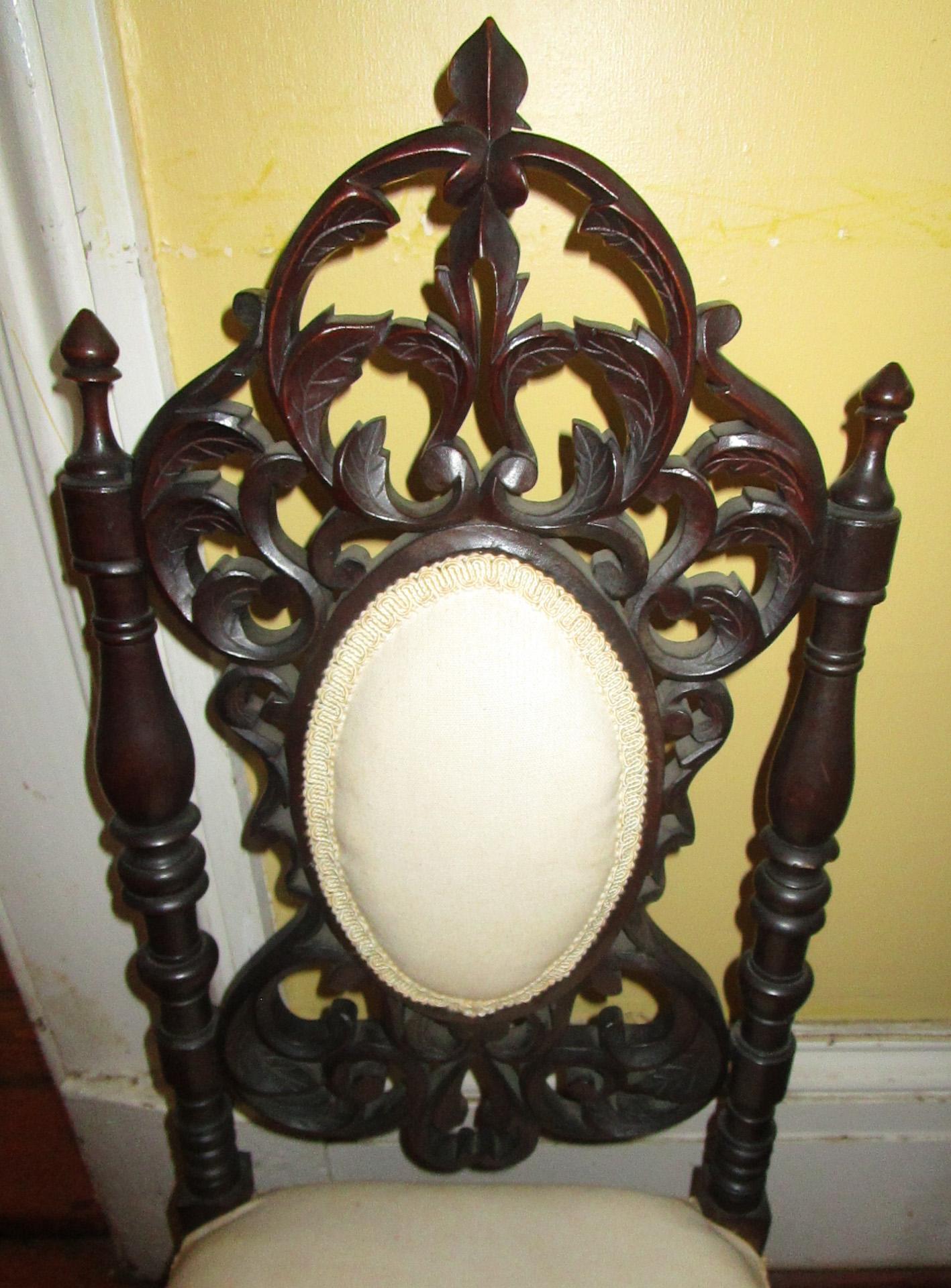 19th c. American Mahogany Rococo Revival Child's Chair with Tracery Back For Sale 3
