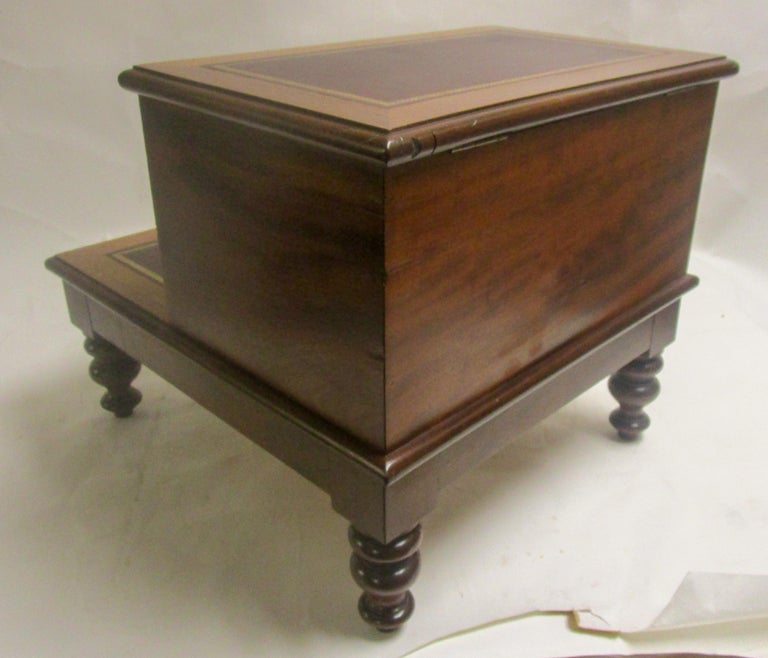 19th C American Sheraton Walnut Library Steps or Side Table w/Tooled Leather Top For Sale 6