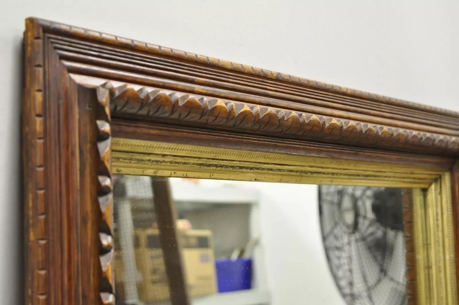 Miroir mural victorien américain du 19e siècle en bois de chêne sculpté à la main et doré à l'or Bon état - En vente à Philadelphia, PA