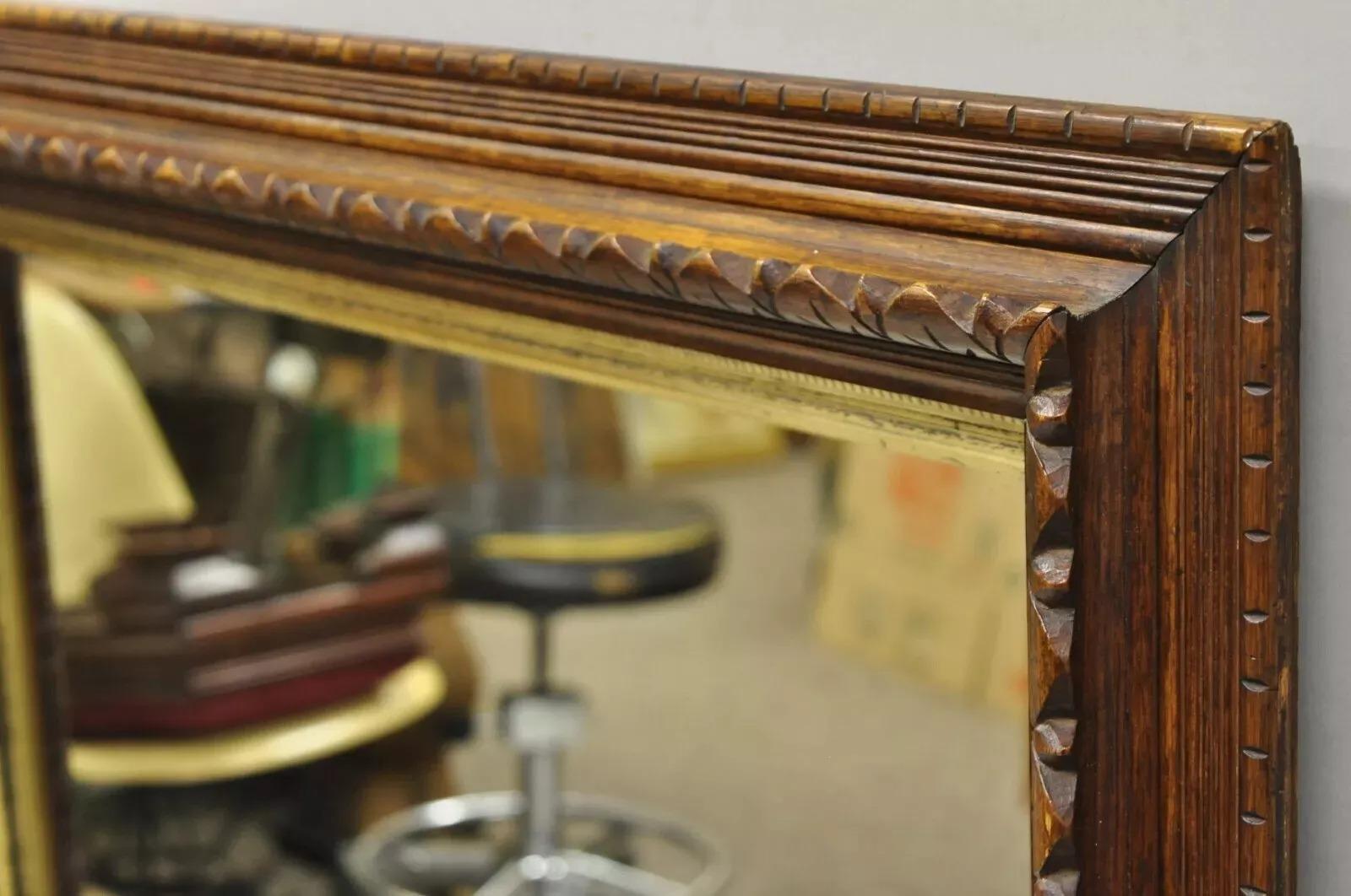 XIXe siècle Miroir mural victorien américain du 19e siècle en bois de chêne sculpté à la main et doré à l'or en vente