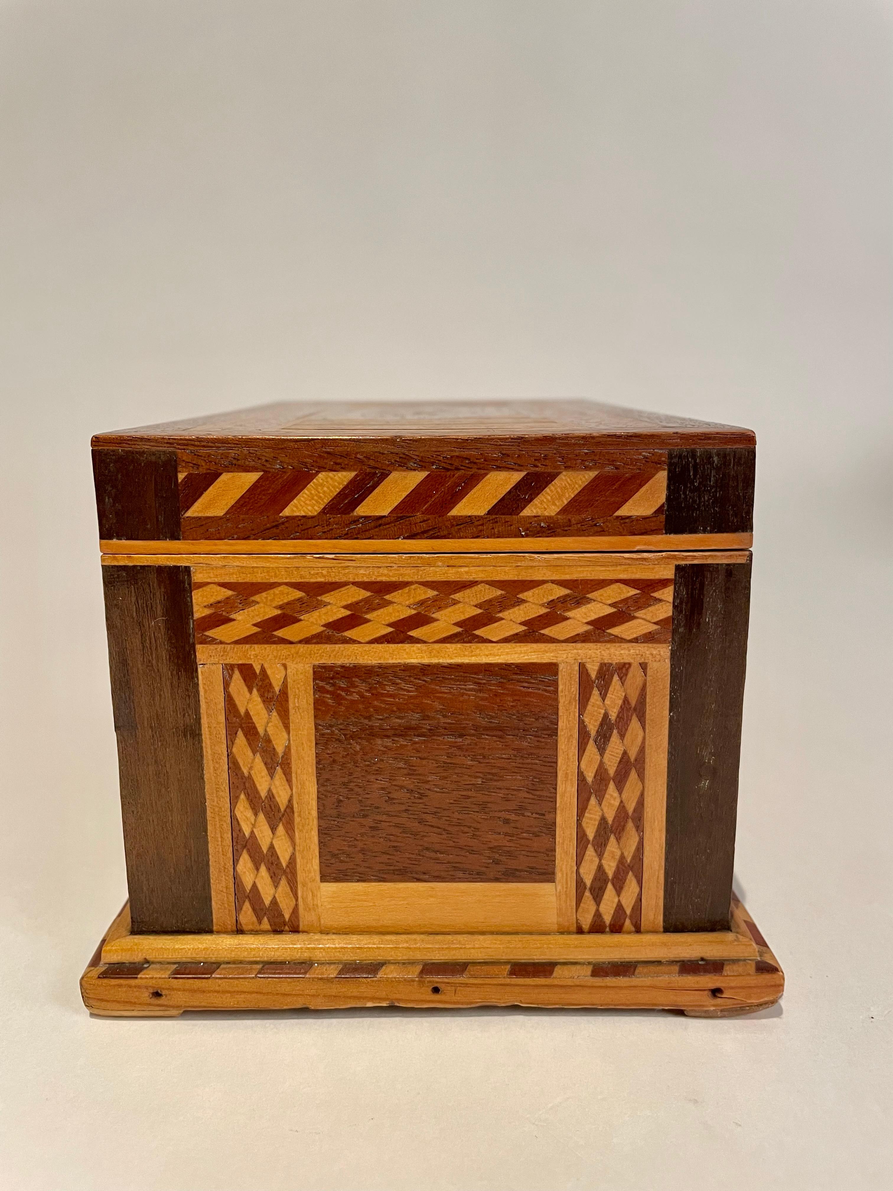 19th C American Walnut Box With Geometric And Starburst Fruitwood Inlay 4
