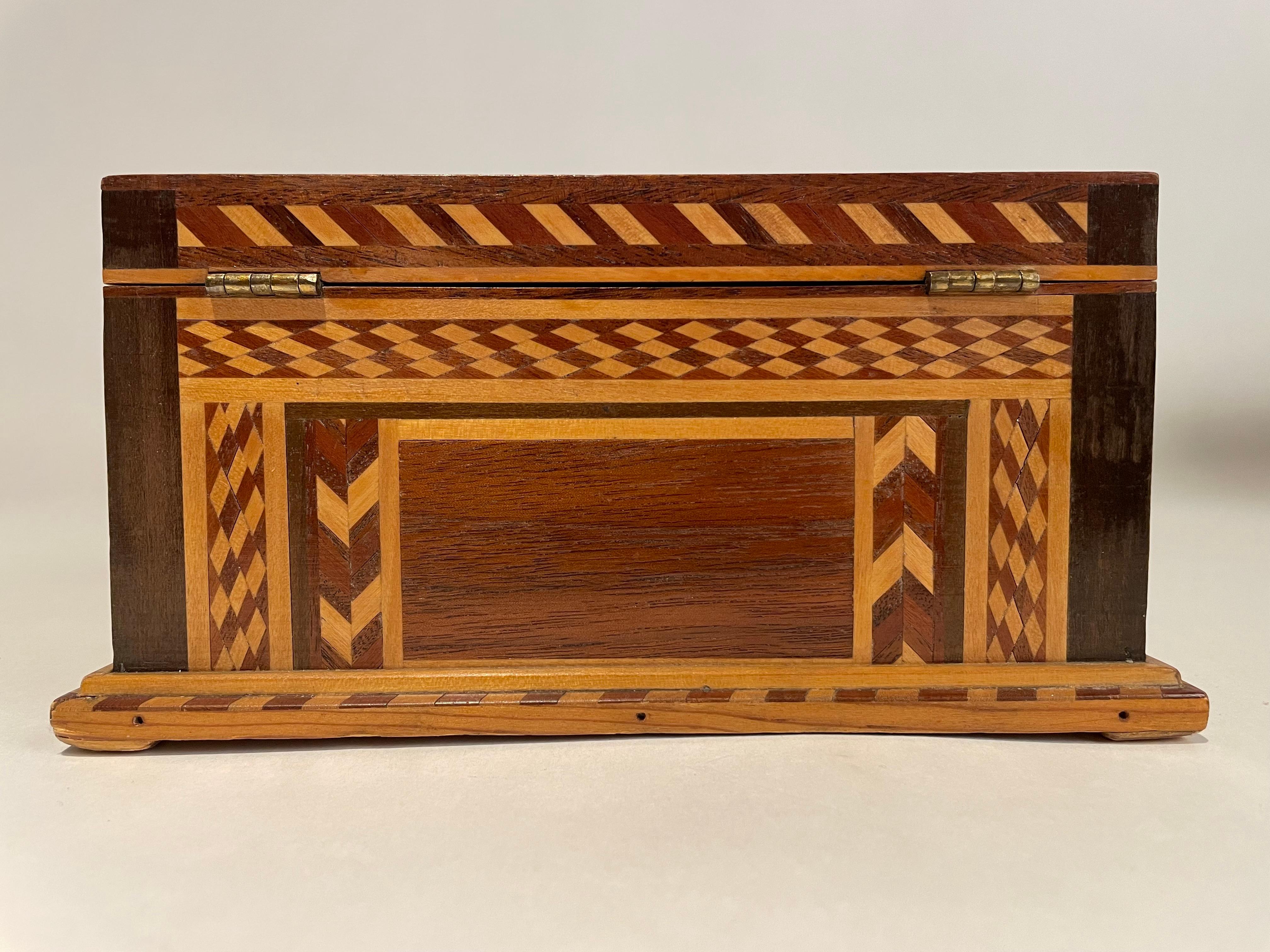 19th C American Walnut Box With Geometric And Starburst Fruitwood Inlay 1