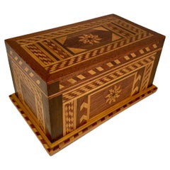19th C American Walnut Box With Geometric And Starburst Fruitwood Inlay