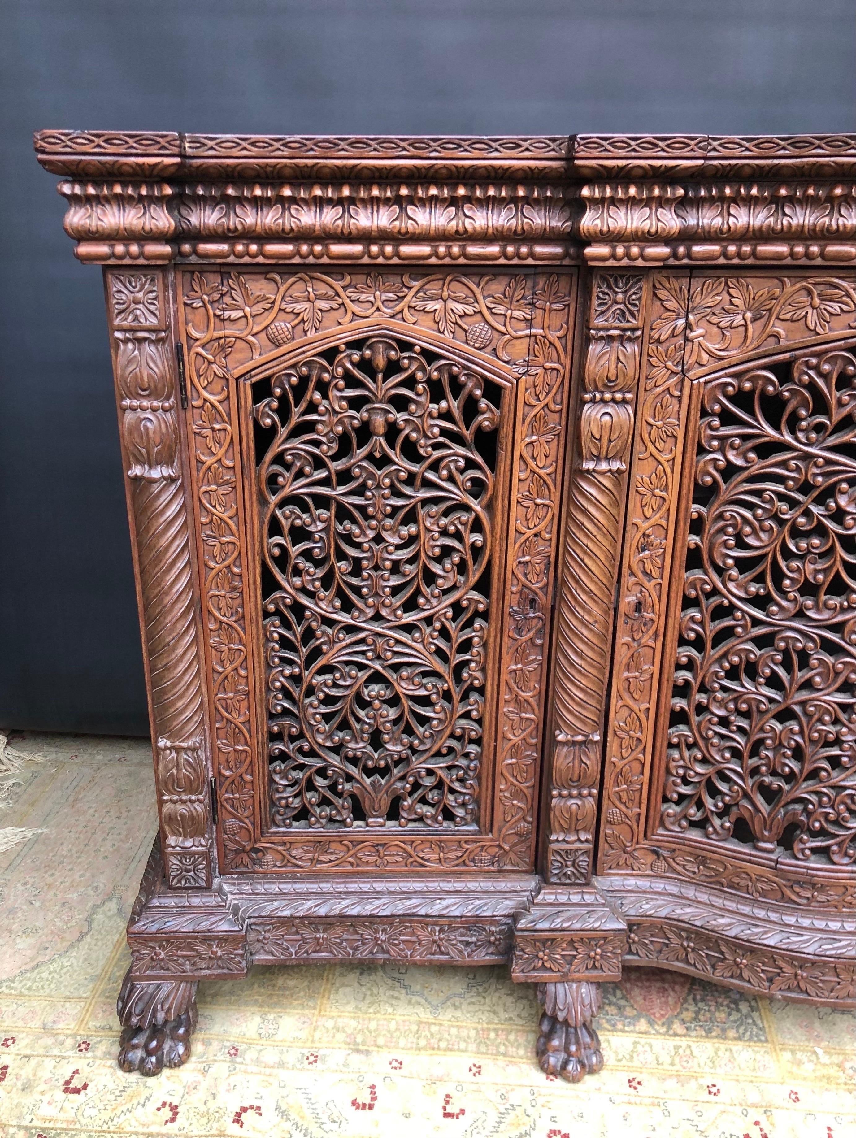 19th C. Anglo Indian Regency Carved Mahogany & Padouk Sideboard / Credenza For Sale 2