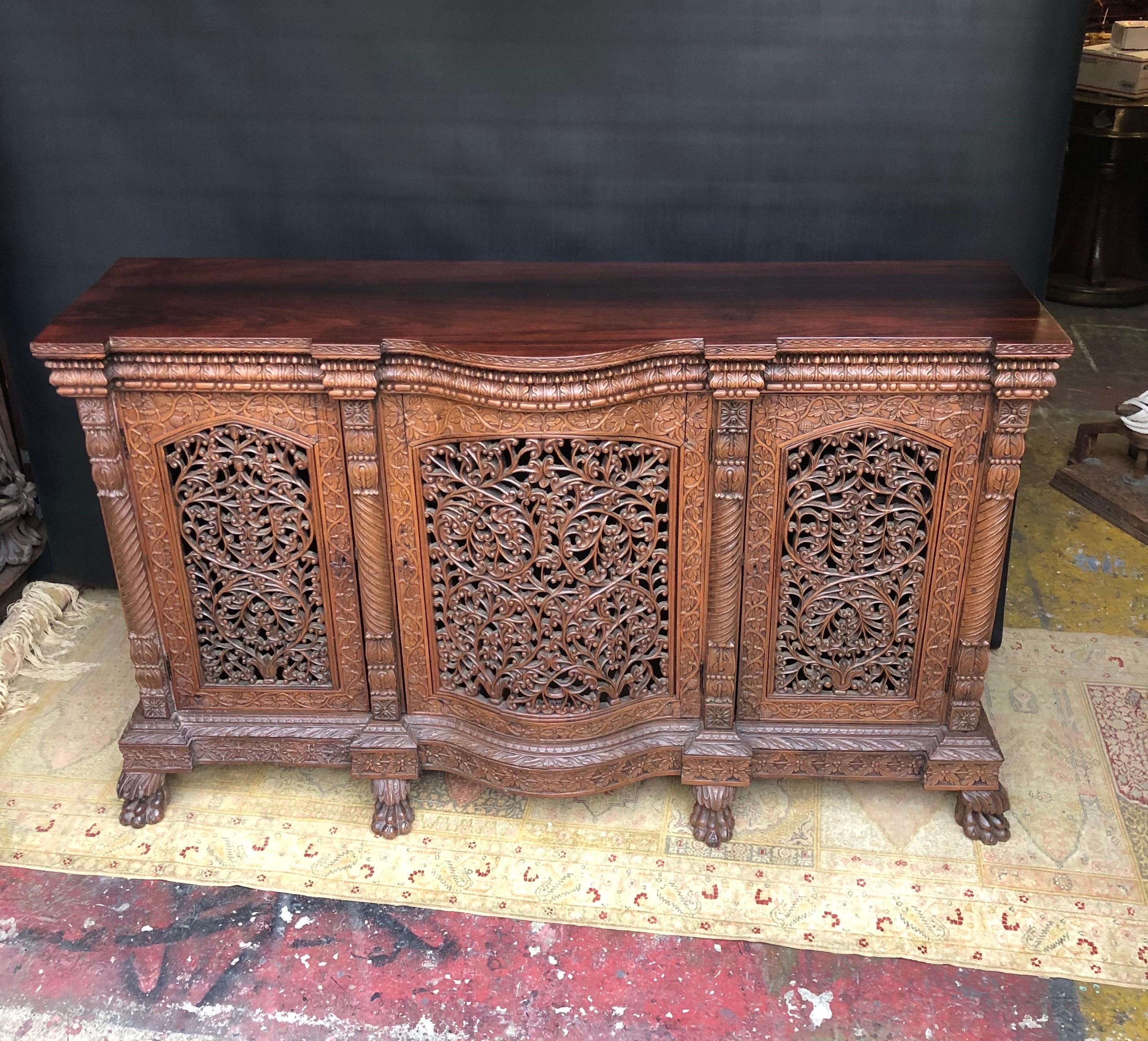 19th C. Anglo Indian Regency Carved Mahogany & Padouk Sideboard / Credenza For Sale 3