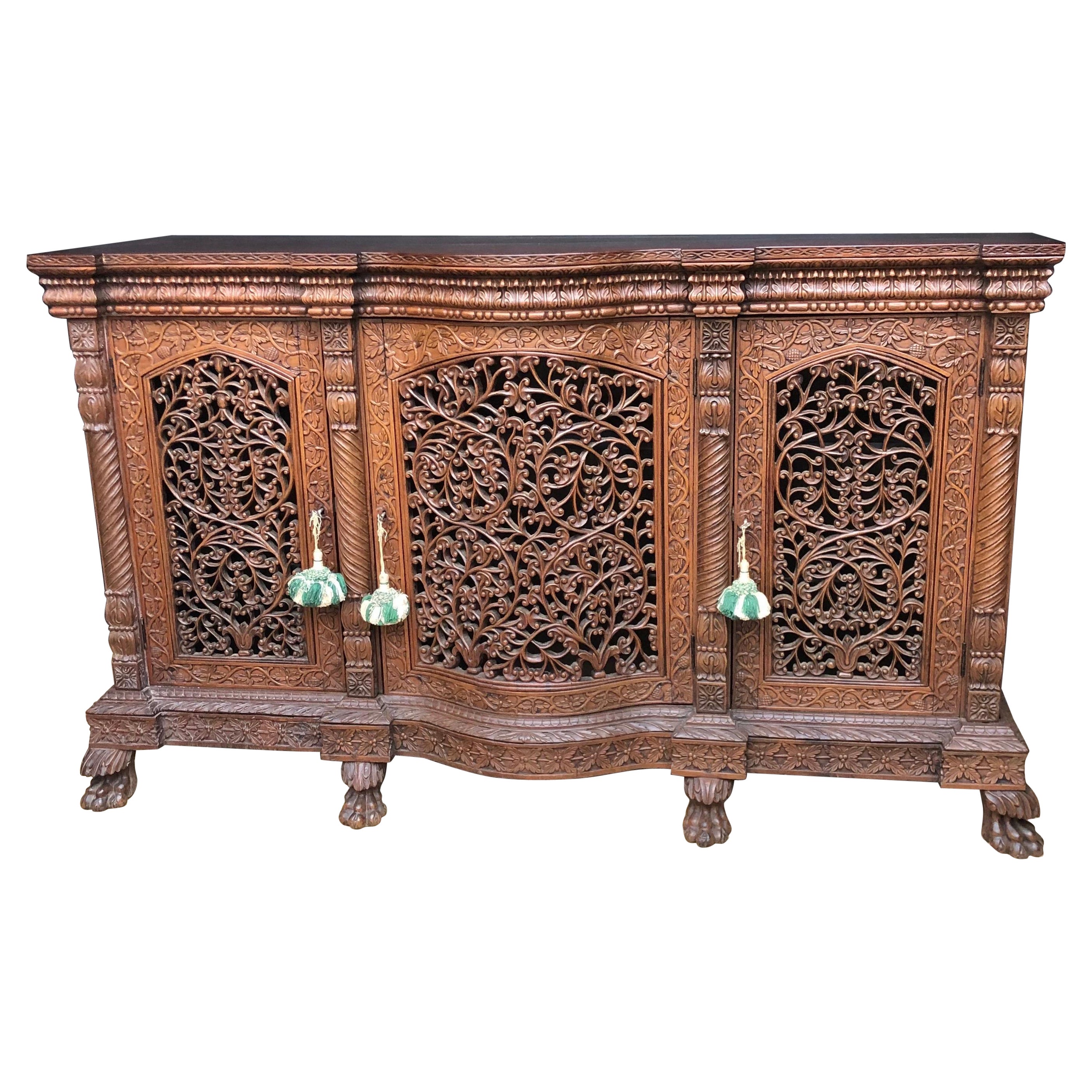 Credenza in mogano e padouk intagliato del XIX secolo A.I.C.