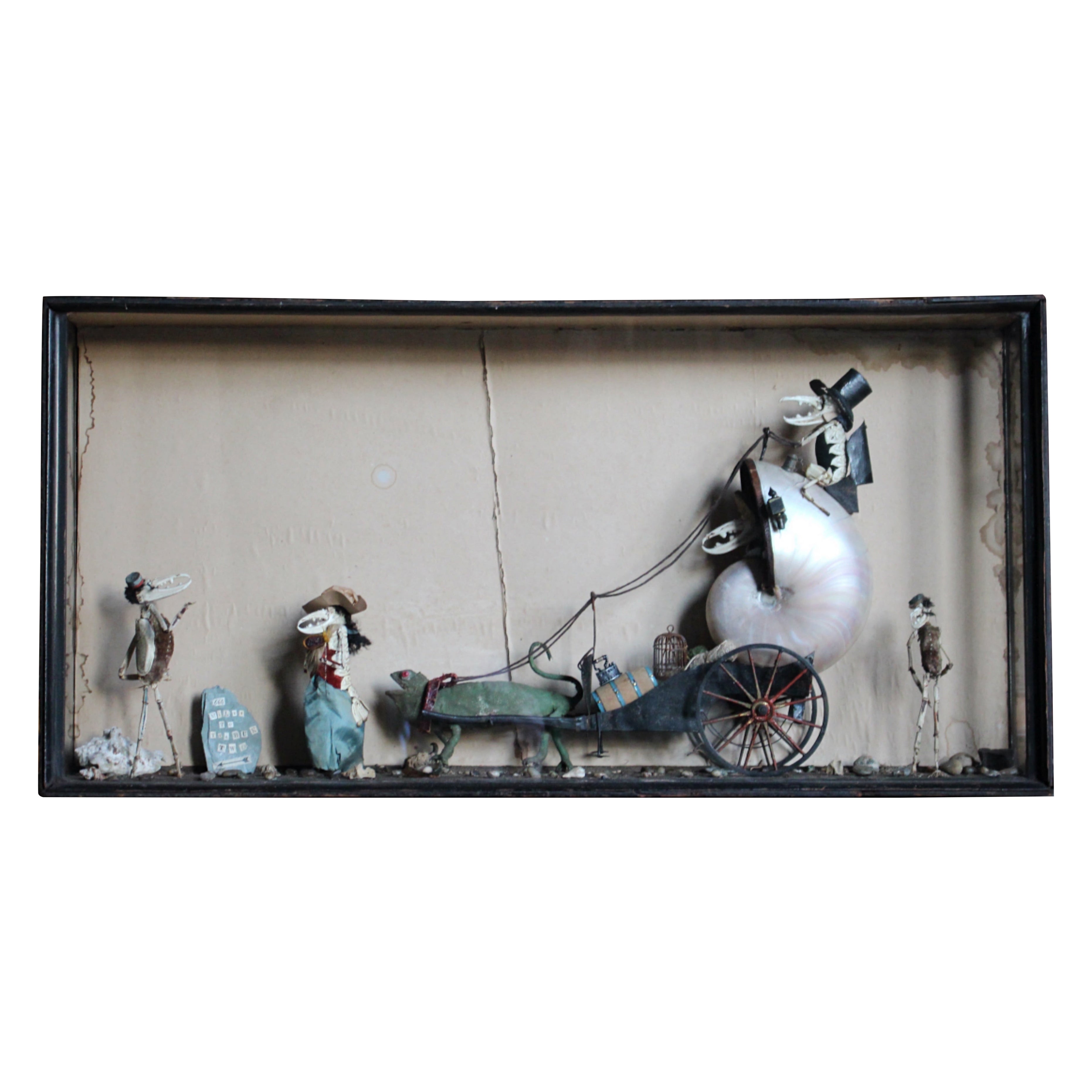 A.I.C.C. Taxidermie scène anthropomorphe de caméléon et de crustacé Walter Potter en vente