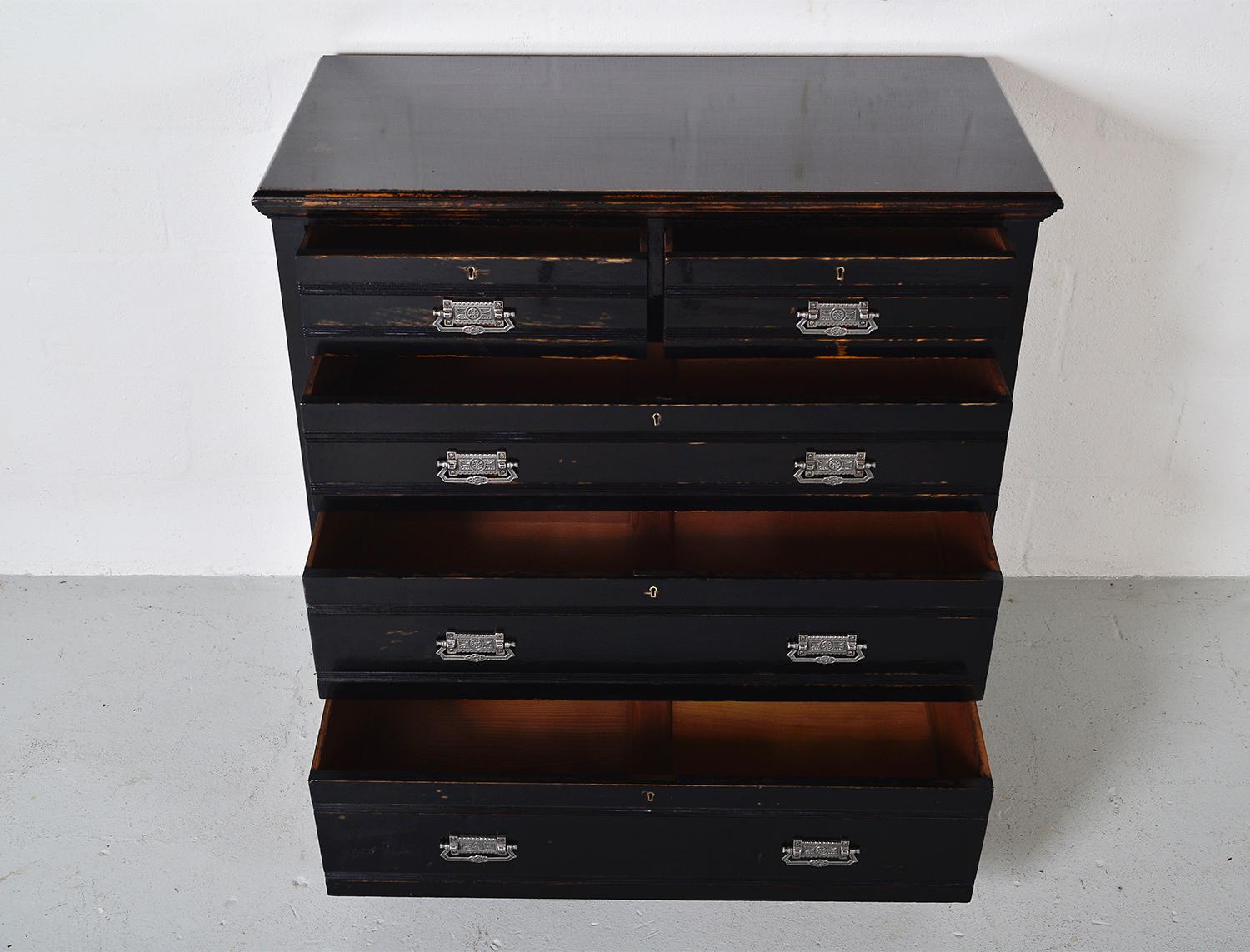 Antique Aesthetic Eastlake Black Ebonized Oak Pitch Pine Chest of Drawers In Good Condition In Sherborne, Dorset