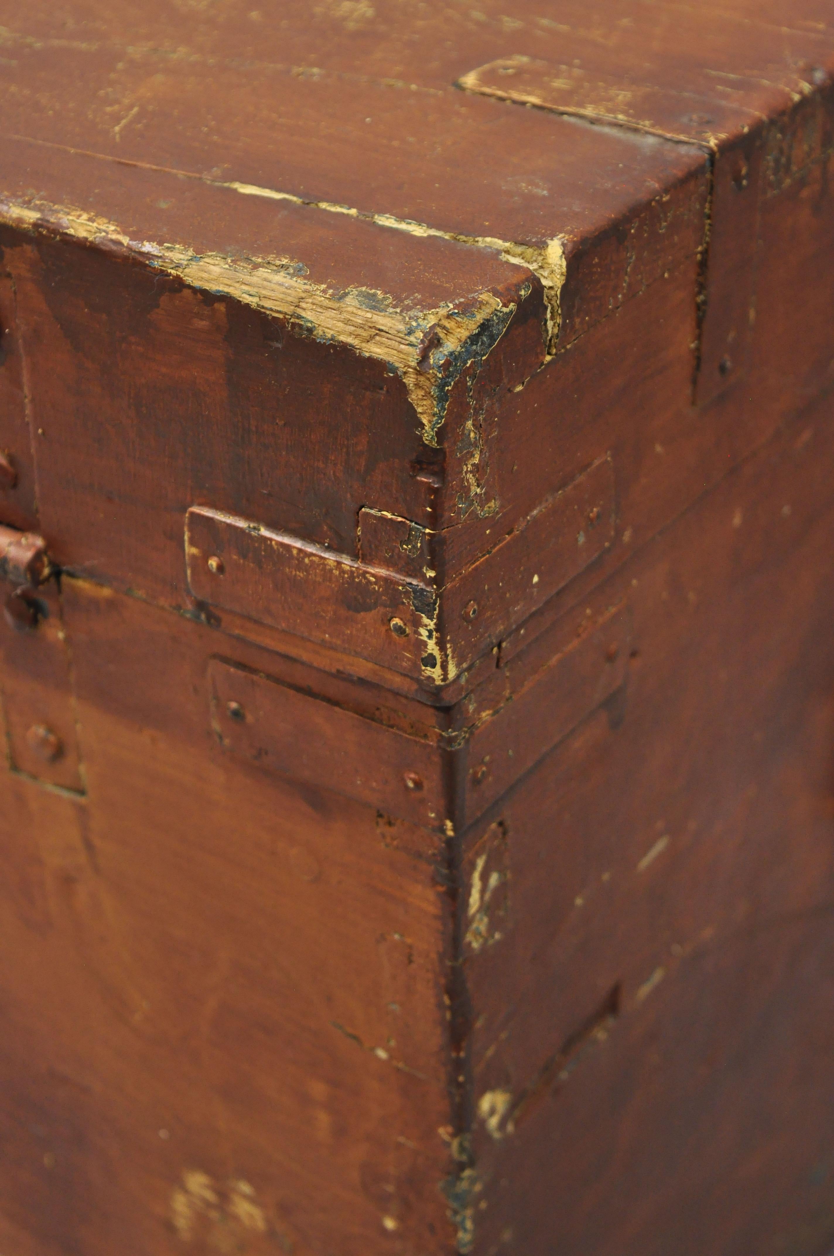 19th Century Antique Brown Distress Painted Pine Wood Dovetailed Blanket Chest Trunk For Sale