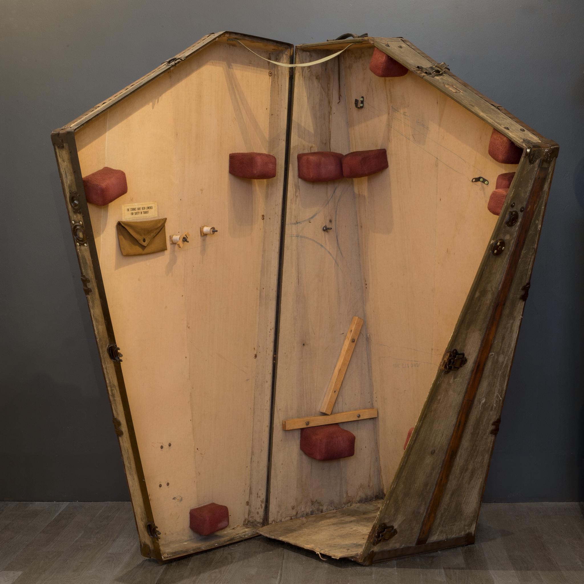 19th Century Antique Canvas and Wood Harp Case, circa 1890 2