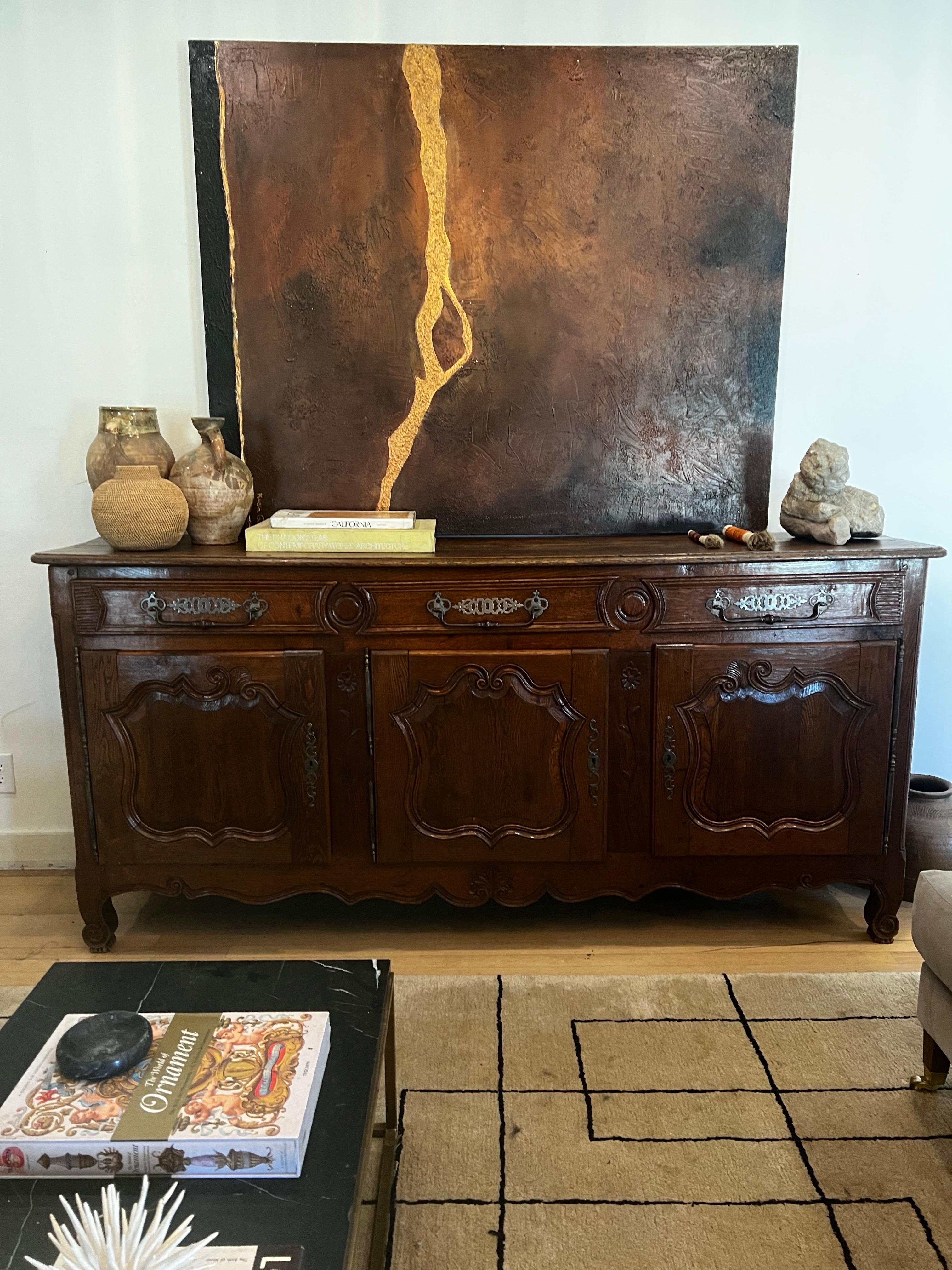 Antique French Sideboard/Enfilade in noce intagliato del XIX secolo in vendita 9