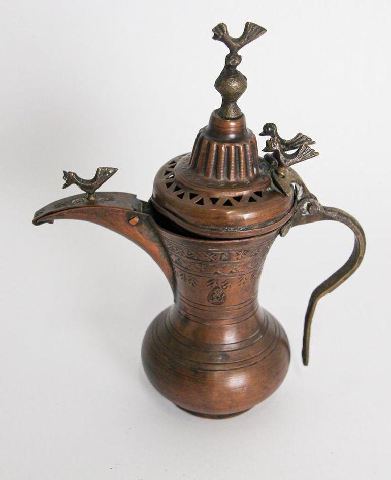 19th c Antique Middle Eastern Dallah Turkish Ottoman Bronze Copper Coffee Pot For Sale 9