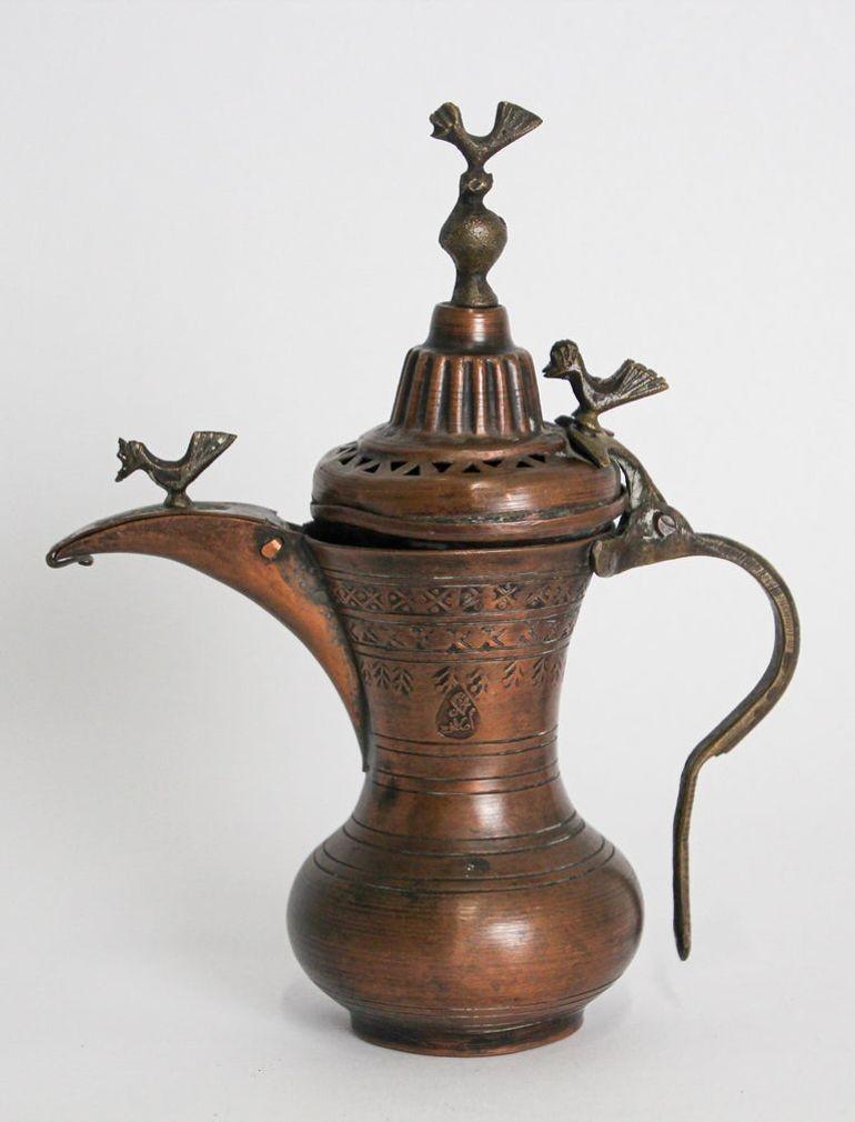 19th c Antique Middle Eastern Dallah Turkish Ottoman Bronze Copper Coffee Pot For Sale 10